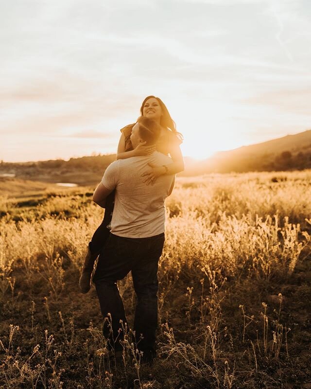 I miss my job.⁣
I miss my clients.⁣
I miss connecting with new couples and families.⁣
I miss my creative outlet.⁣
I miss exploring in nature. ⁣
I miss being able to leave my house without having to worry about catching or spreading a virus. ⁣
⁣
The a