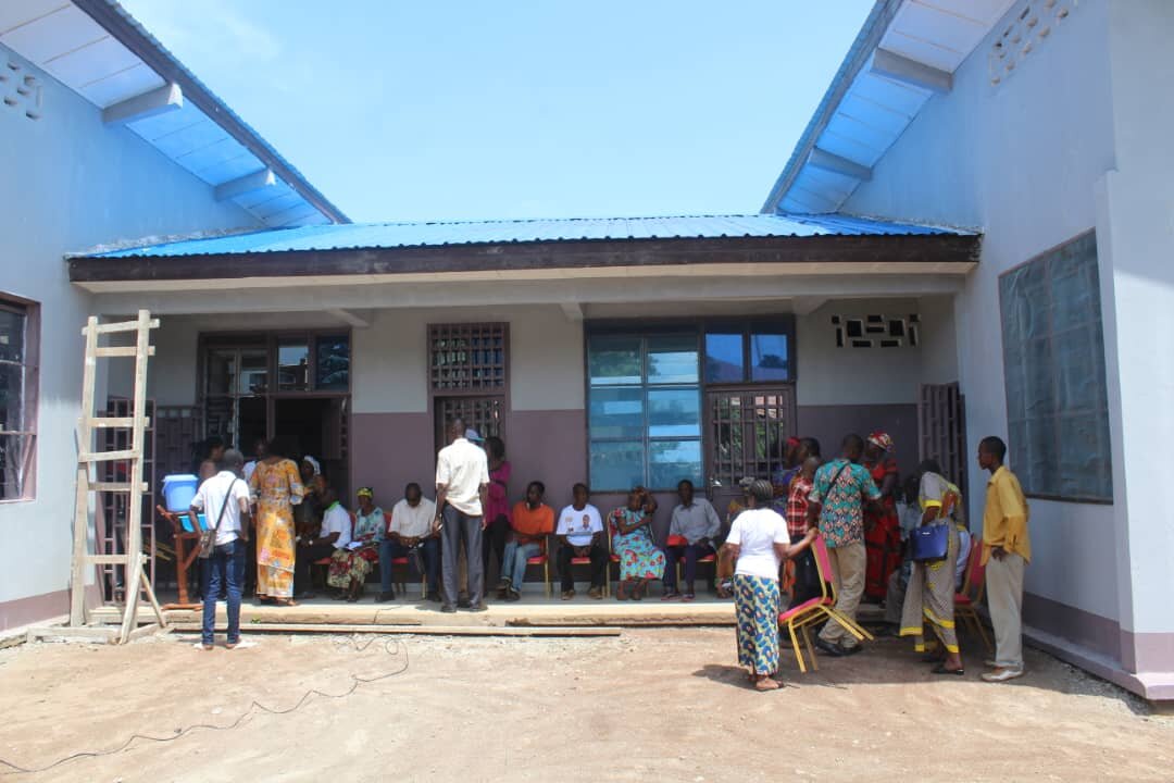 patients waiting at clnic before surgery.jpg