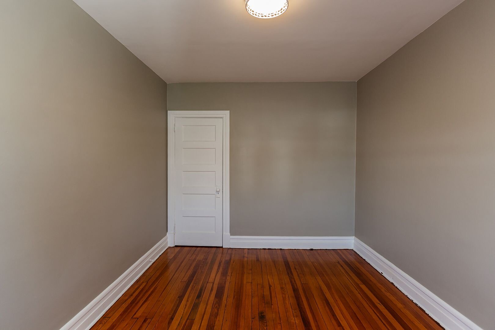 2nd floor bedroom.JPG
