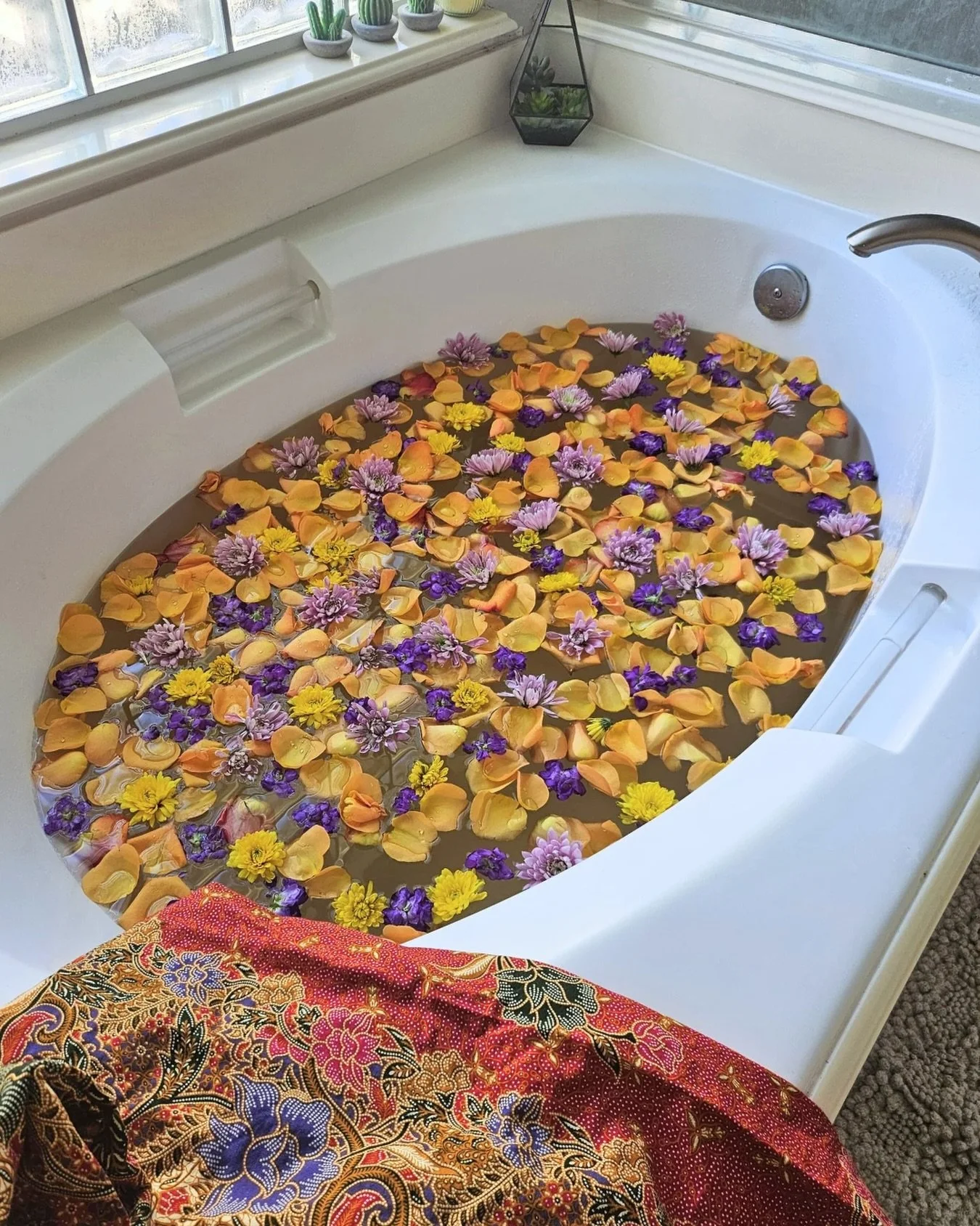 This one-time Postpartum Wellness Spa Service was gifted by a husband to his wife after welcoming their baby 🤍 Truly one of the sweetest gestures.
Our Postpartum Wellness Spa Services can be gifted to any new mom - available as a one-time visit or a