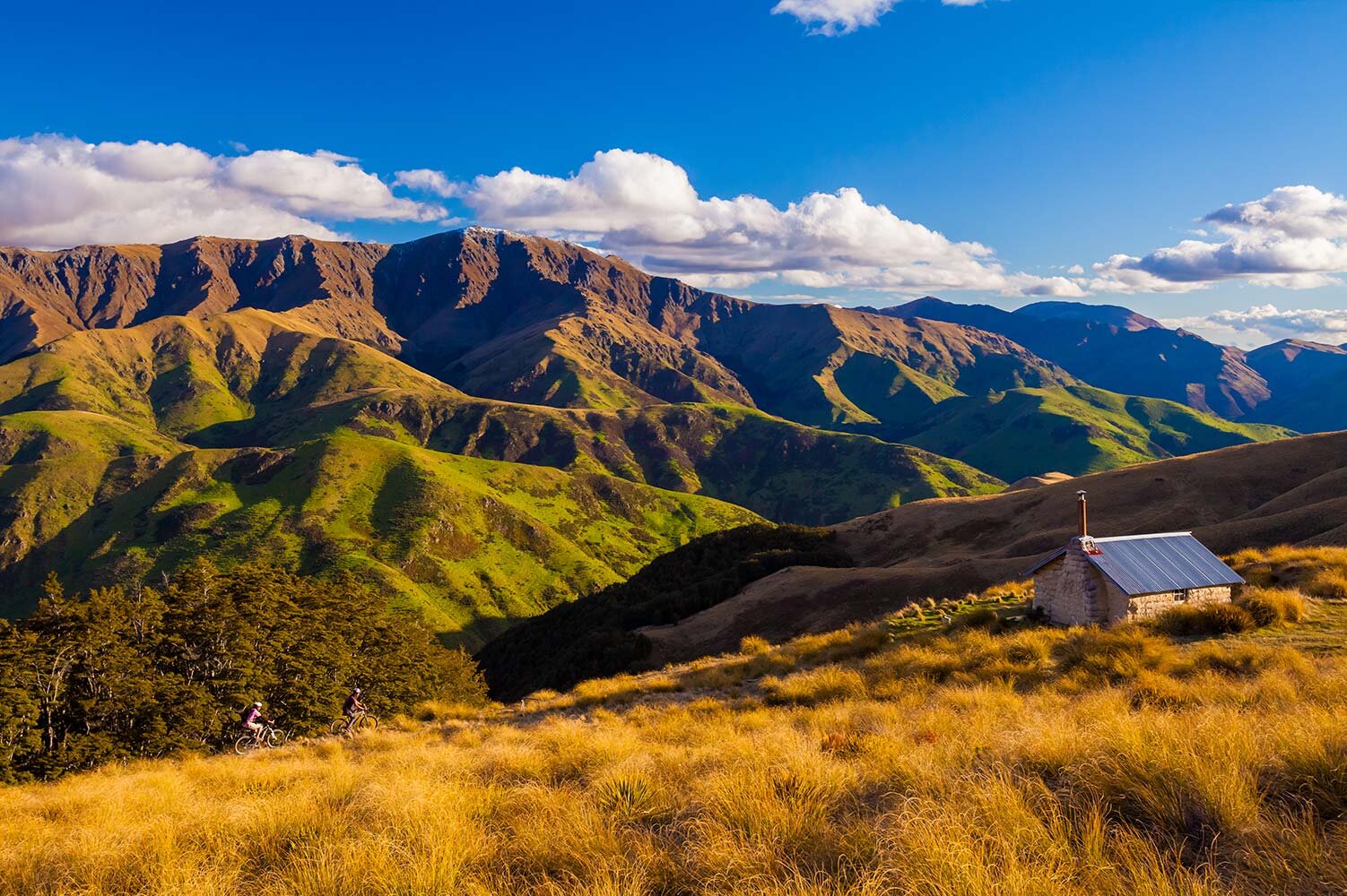 Welcome Rock Bike to Hut.jpg