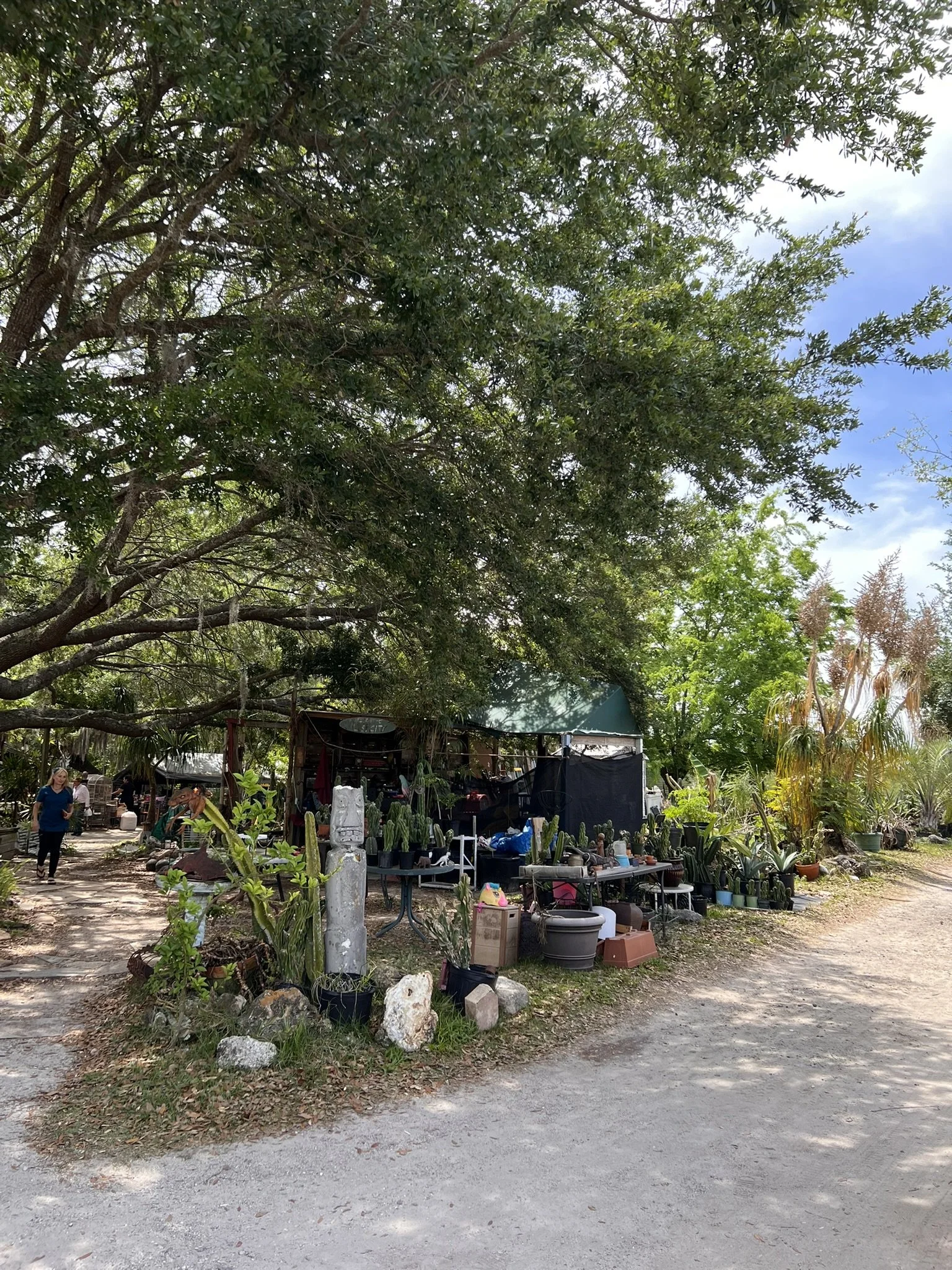 Rennigers Flea Market (29).JPEG