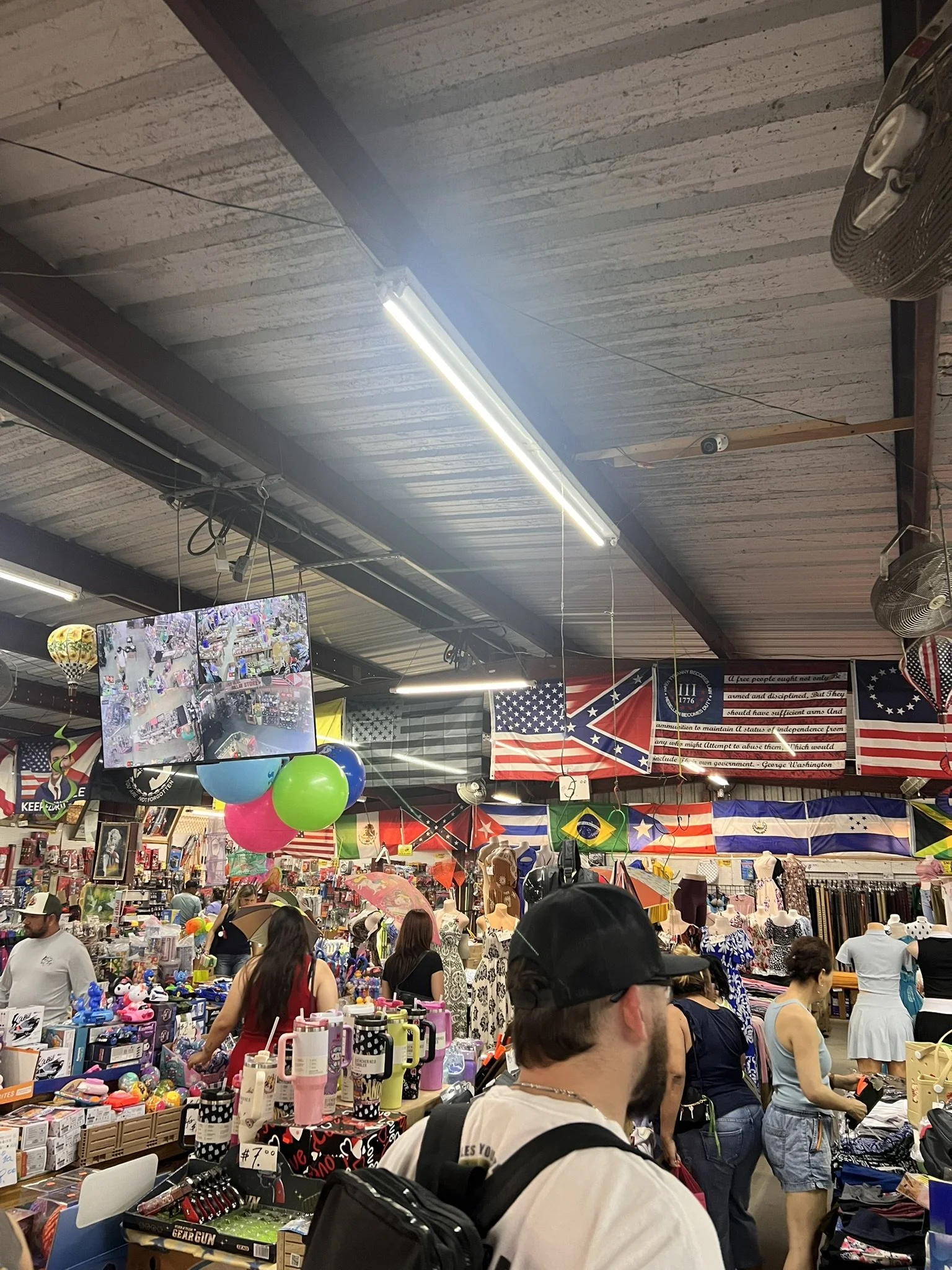 Rennigers Flea Market (32).JPEG