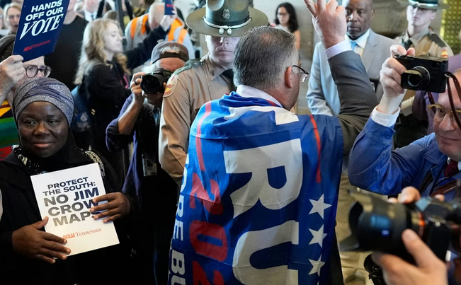 Early Voting, Extended Striking: Winning the Midterms With a National Shutdown