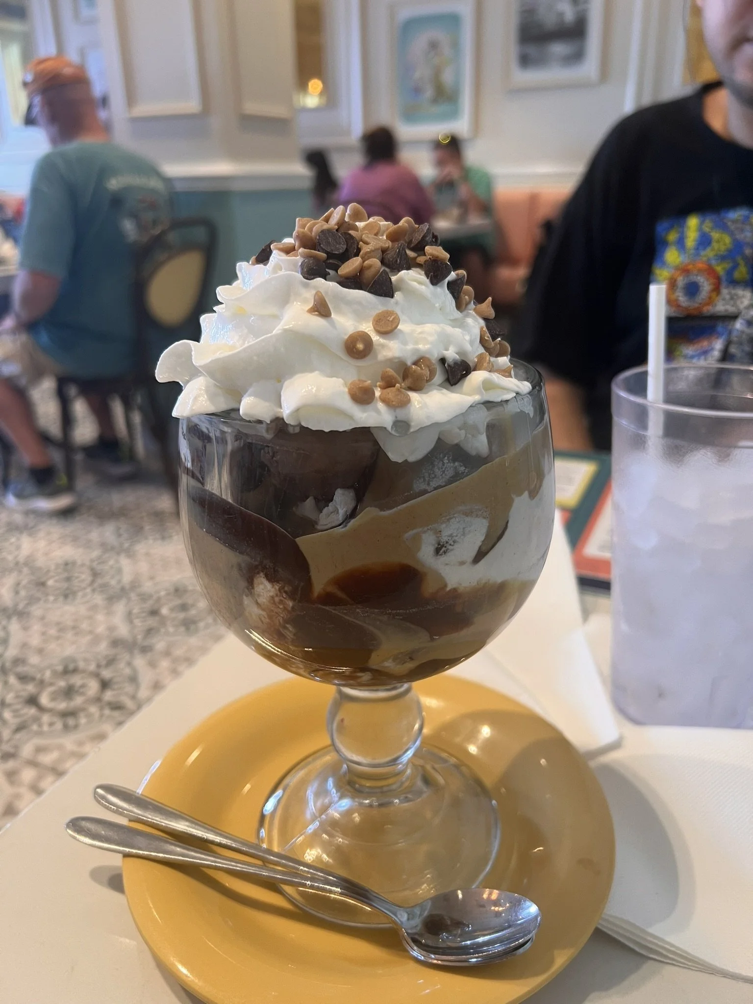 Disneys Boardwalk Snackabout (45).JPEG