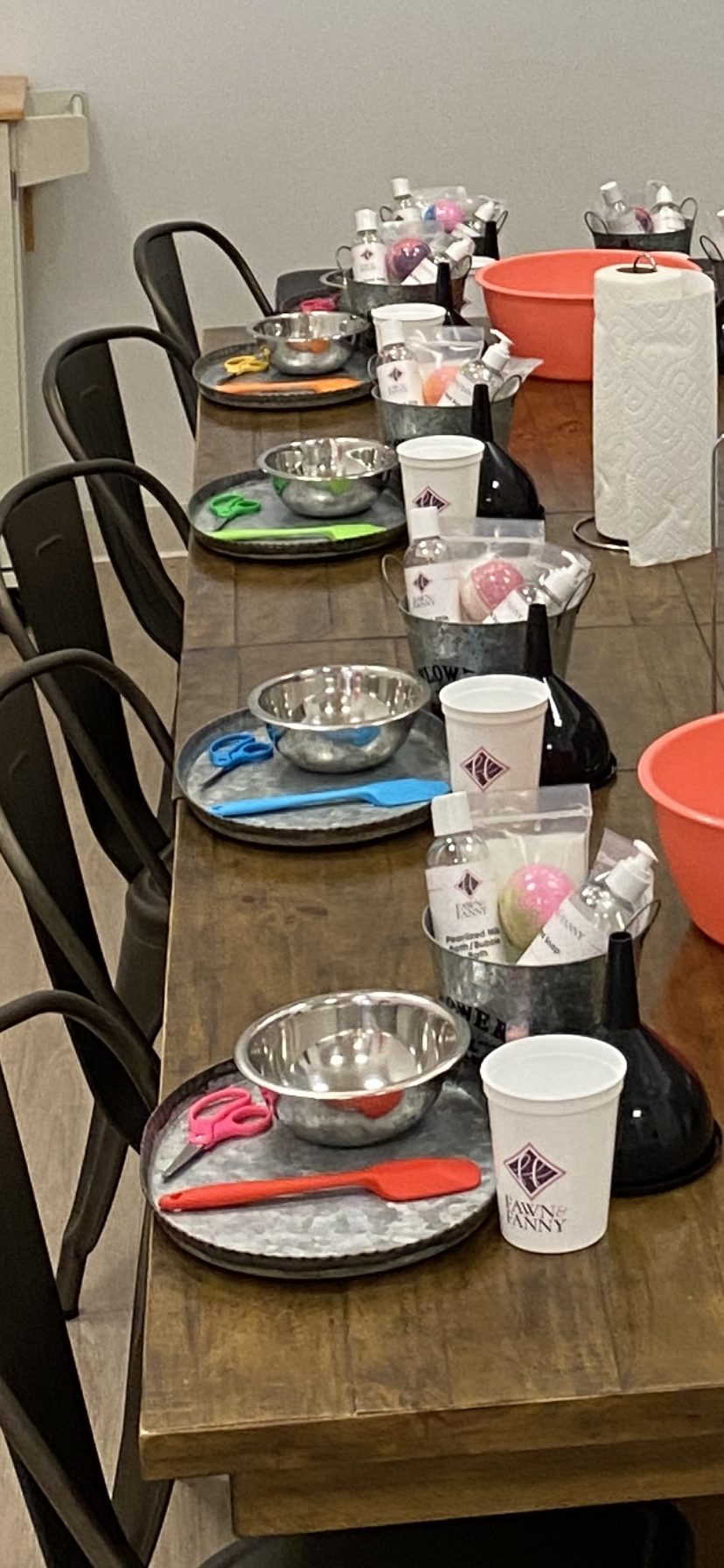 B&B party multiple place settings.PNG