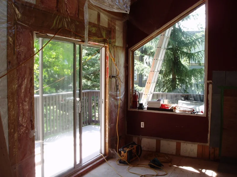Main Floor - Looking to Deck.jpg