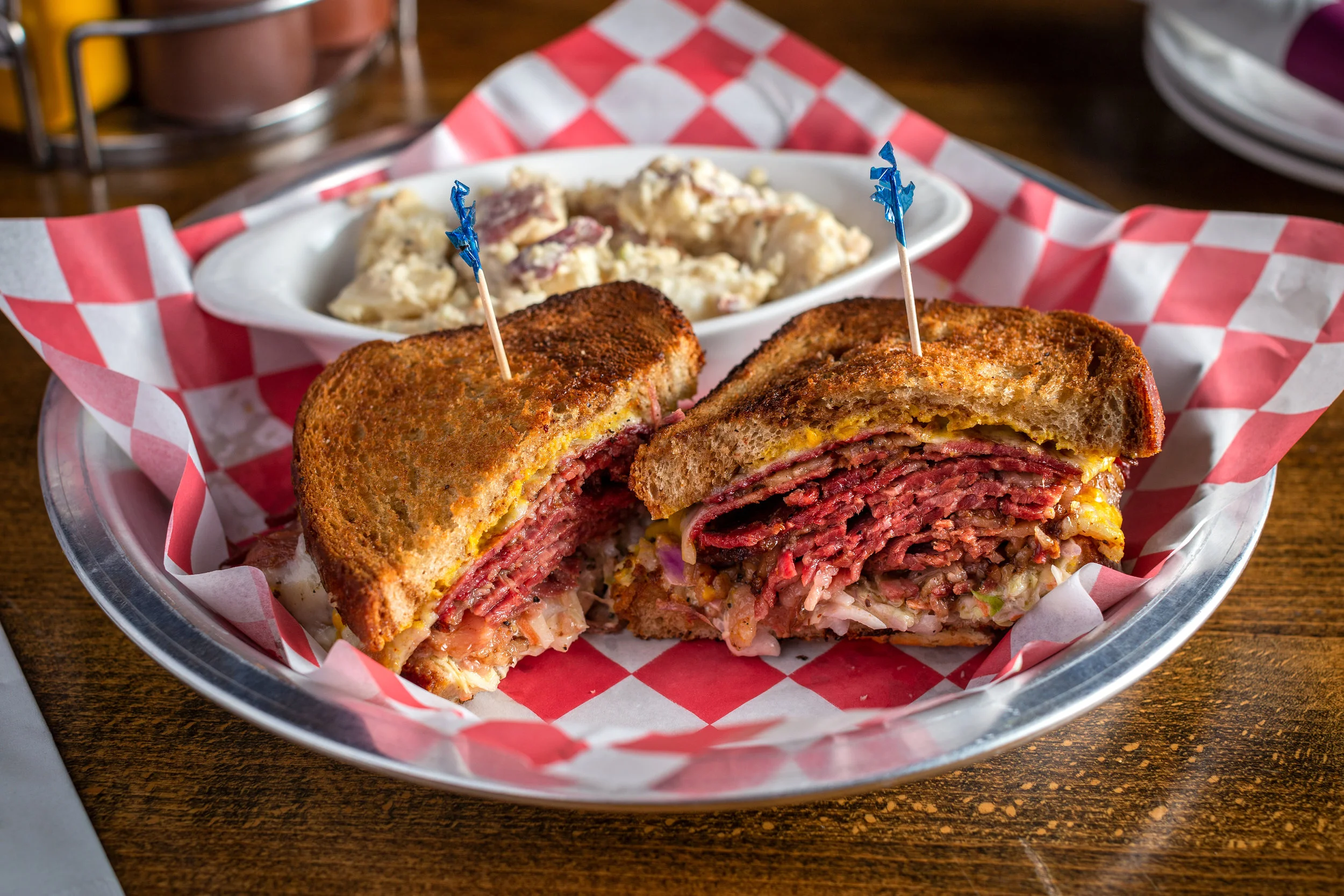 731049 Pastrami Sandwich.jpg