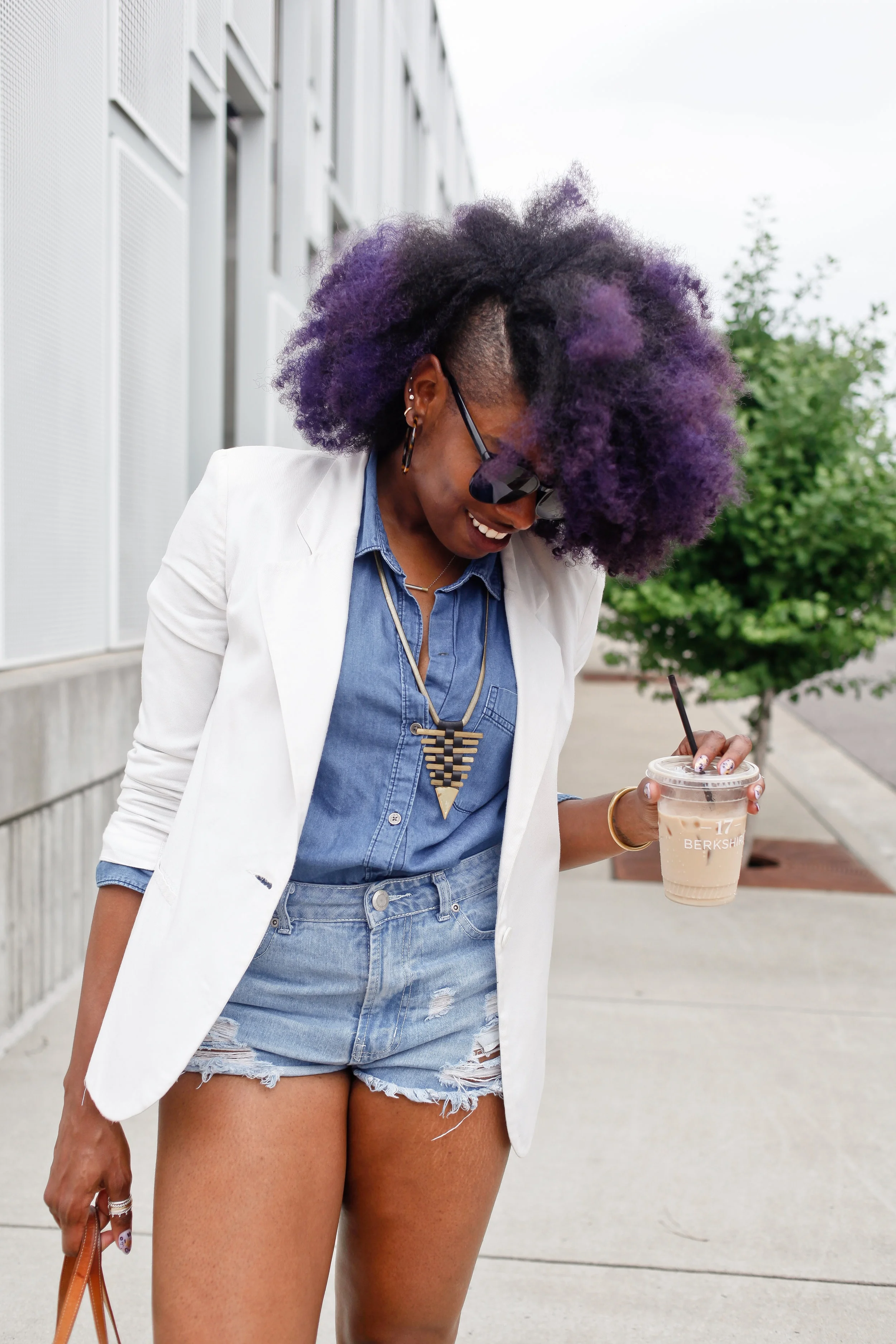 Denim-on-Denim-White-Blazer-5.jpg