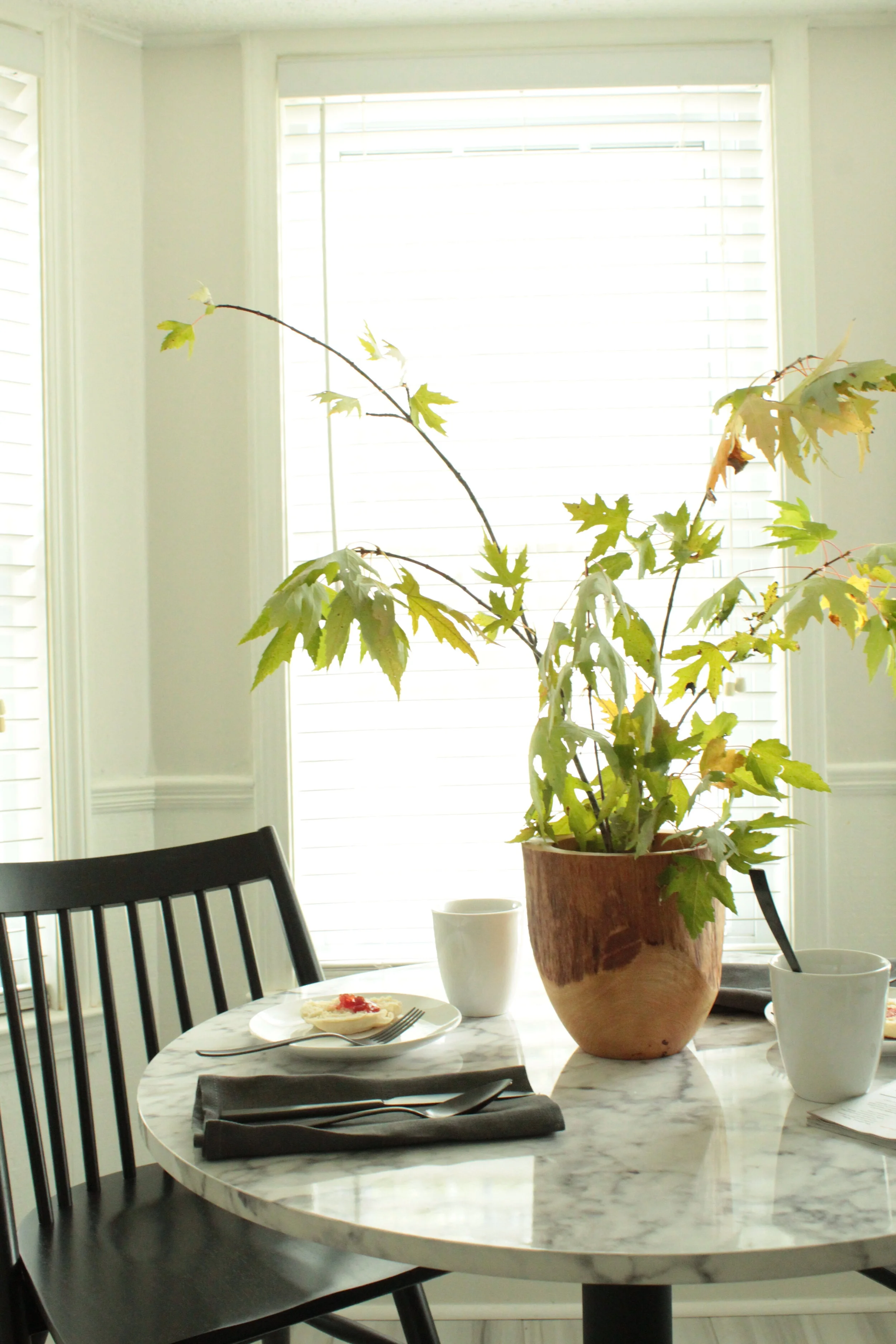 Adding Fall Décor to Dad’s Kitchen with The Home Depot