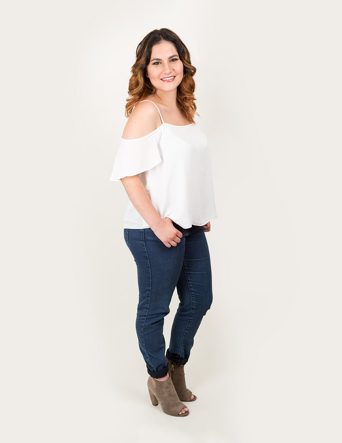 HeadshotsMx-AndreaC-0138-smweb.jpg