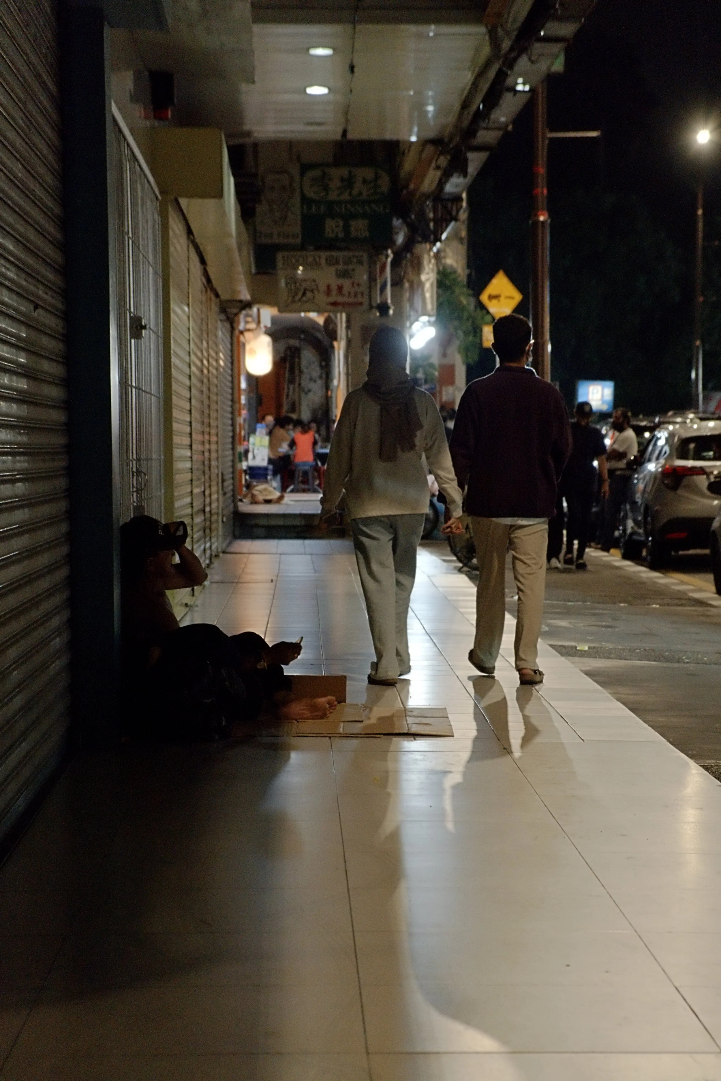 Explore Petaling Street at Night