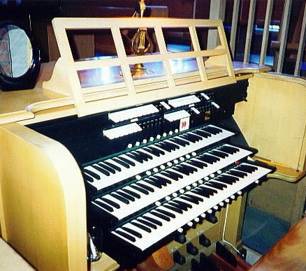 FirstLuth_01.jpg