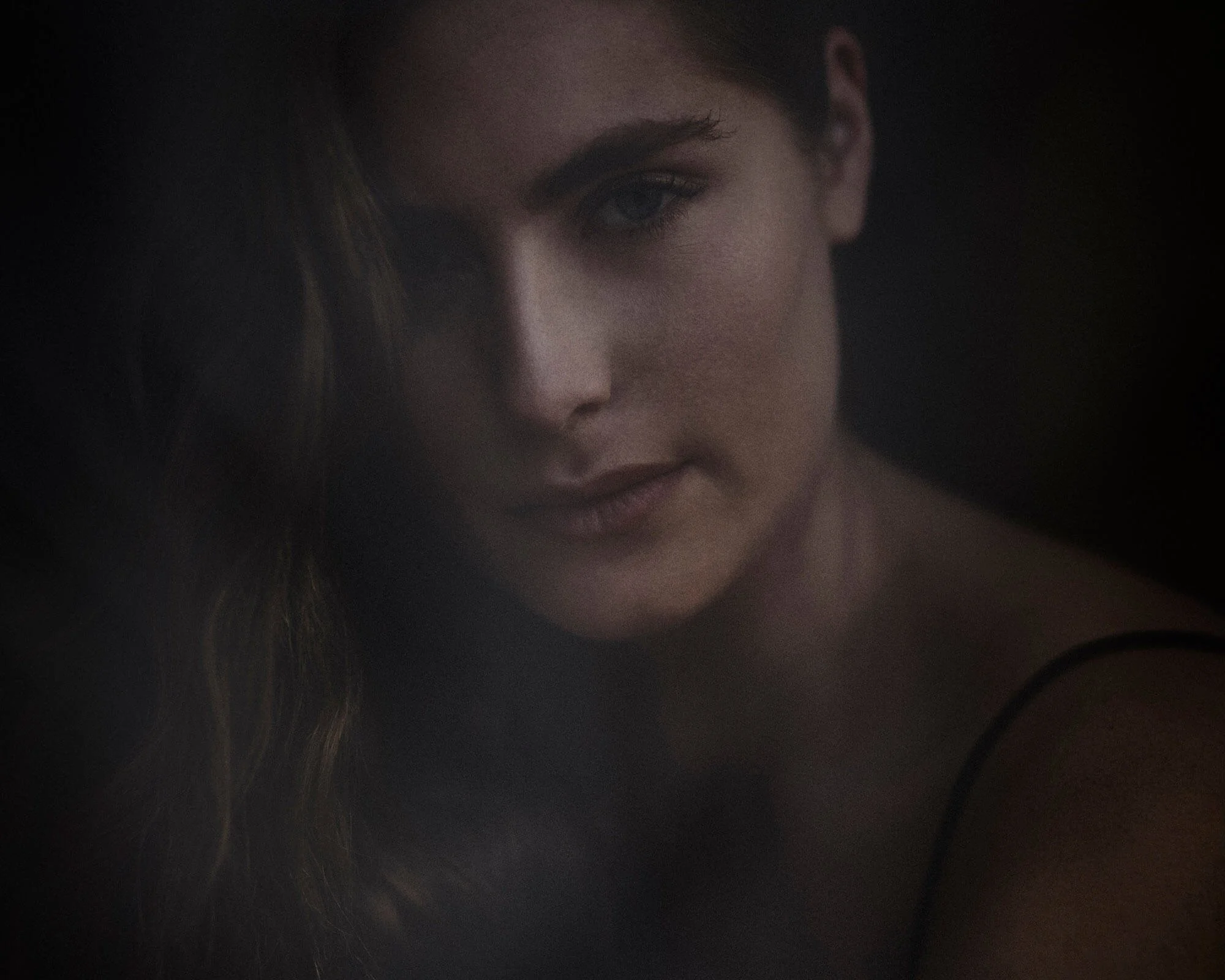 Shot_03_Lotta_Window_FINAL_029 copy.jpg