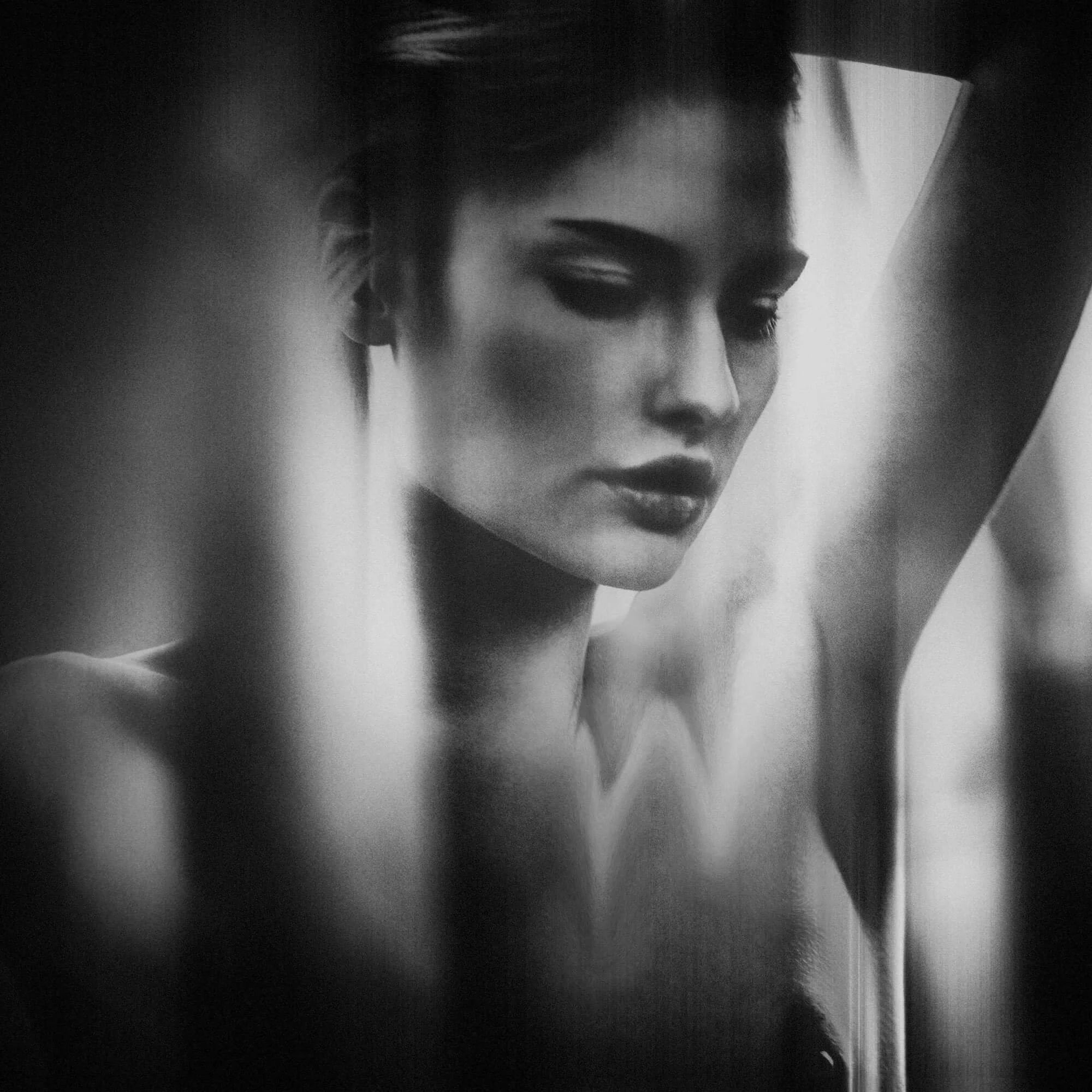 Shot_04_Mirror_157_FINAL copy.jpg