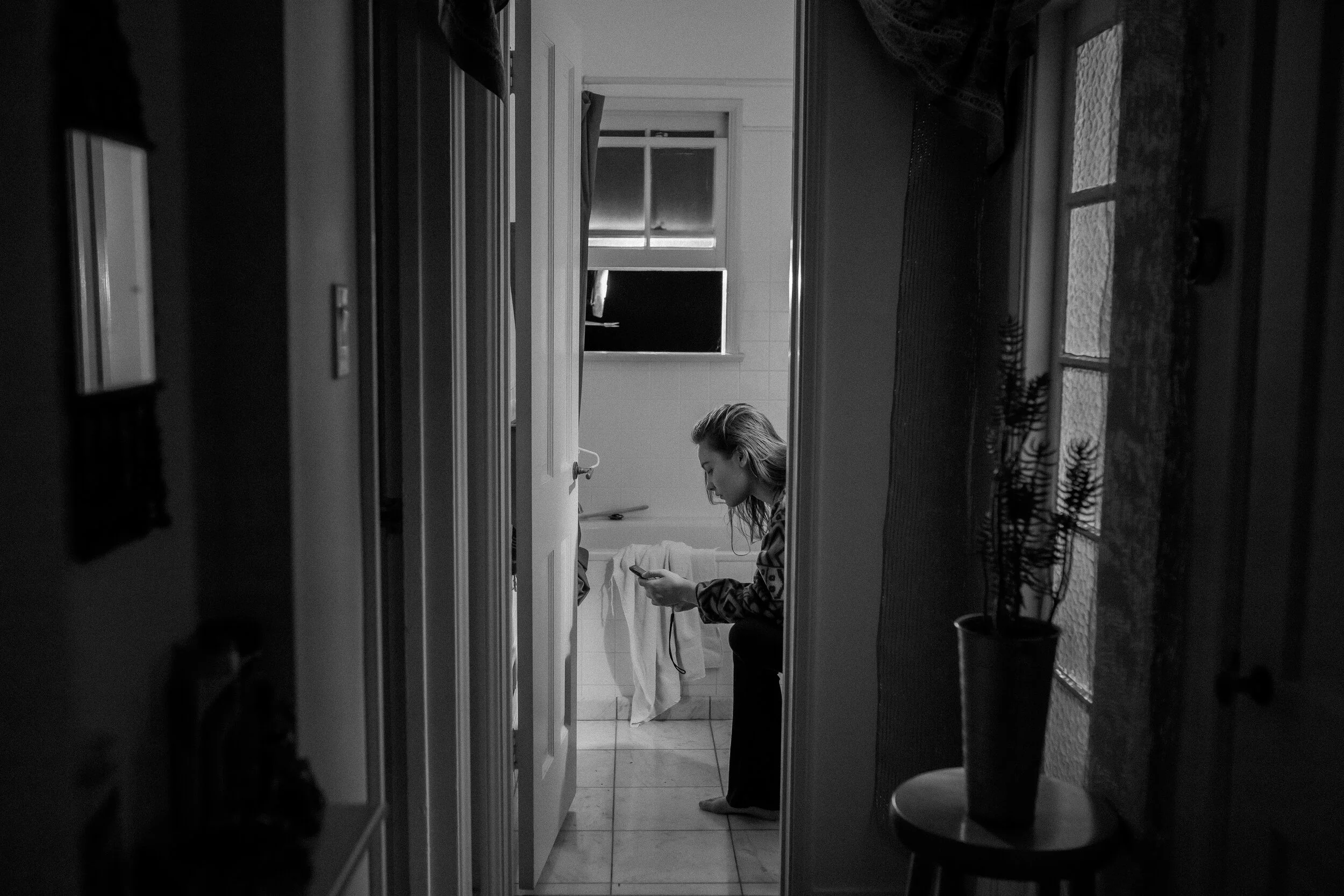  Kirsten Hoj on the set of  Lost Dog  