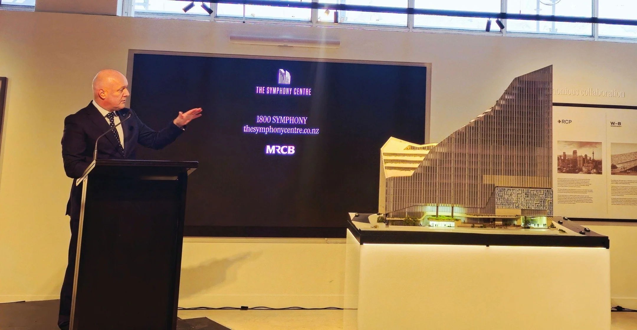 As planning ramps up for the commencement of work on the new Symphony Centre, MRCB and RCP has hosted Prime Minister Christopher Luxon, Housing, Infrastructure Minister Christopher Bishop, Deputy Mayor of Auckland Desley Simpson and key project playe