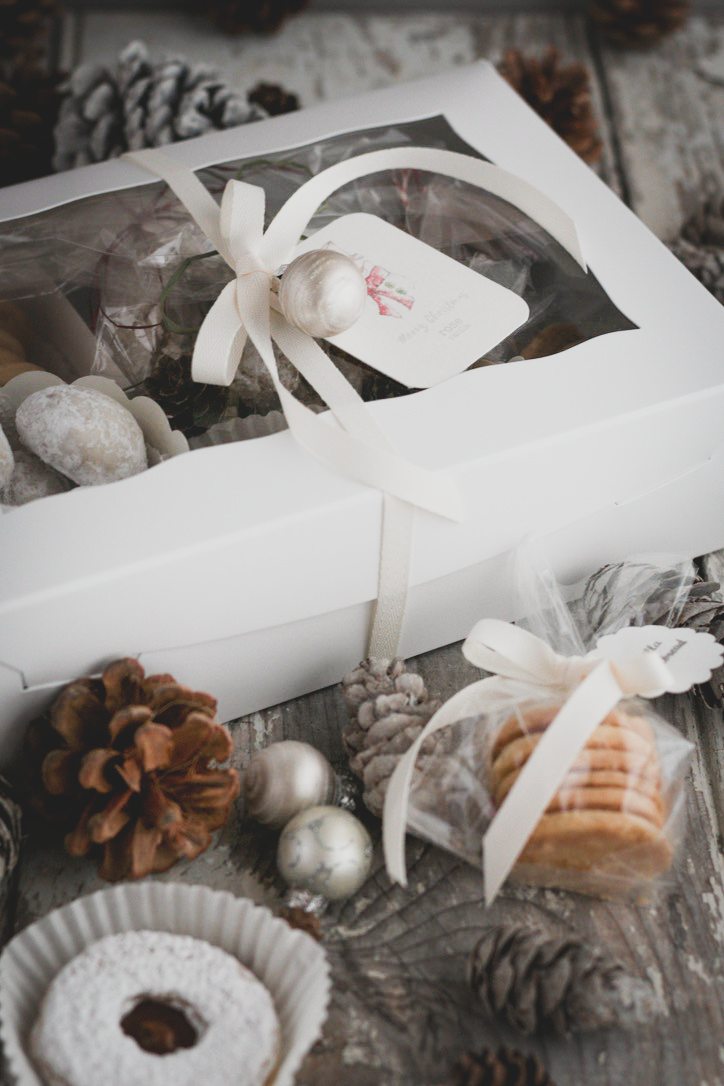 TREAT BOX