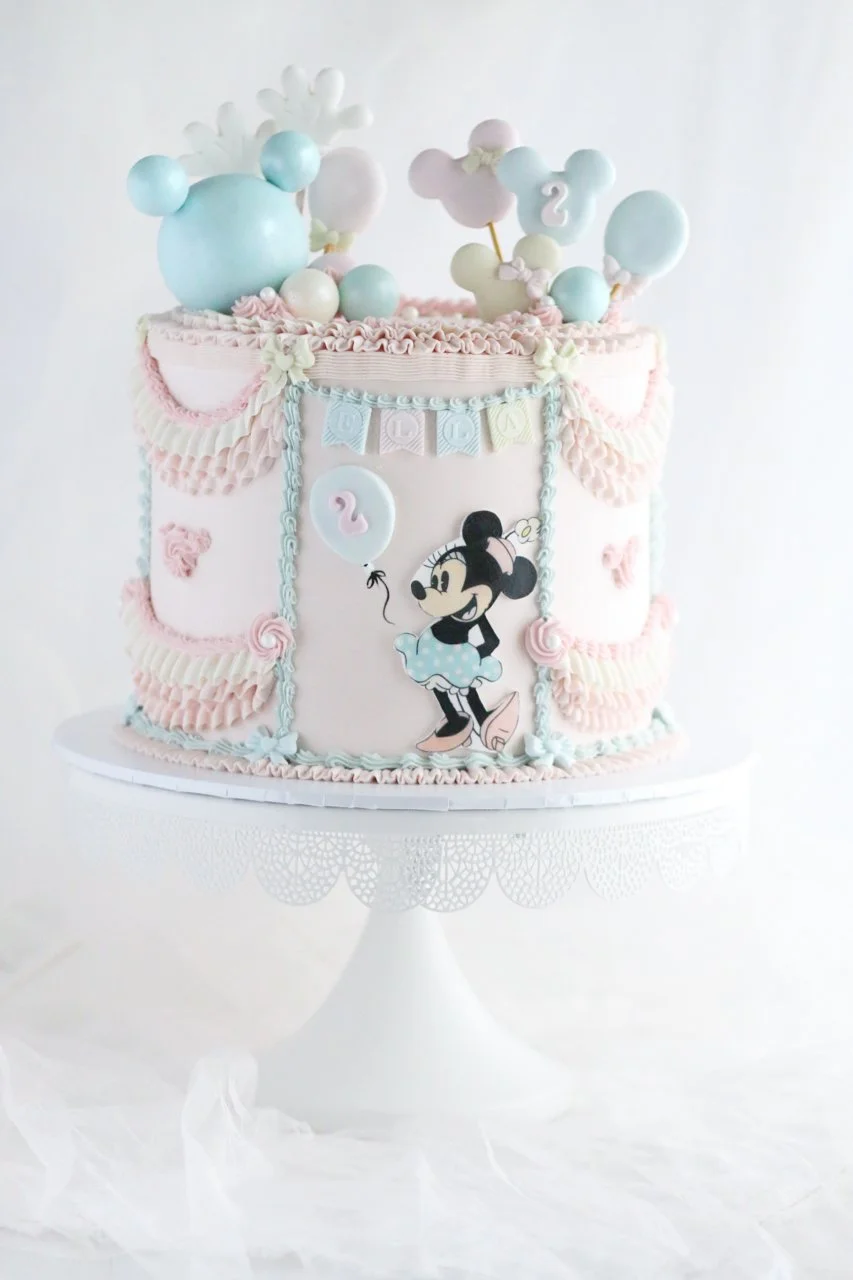 Minnie Vintage Cake-4.jpg