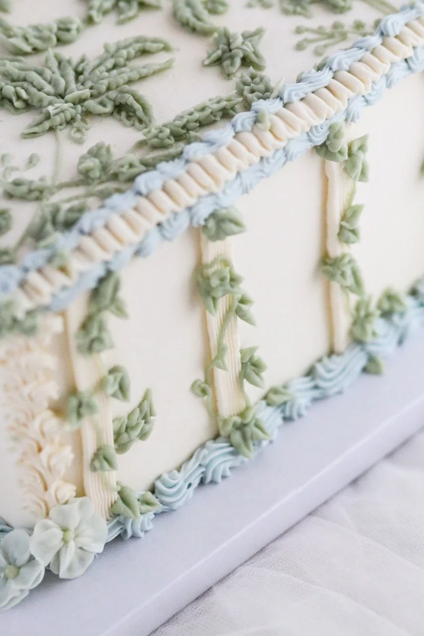 Recgtangular Cake with Vines-4.jpg