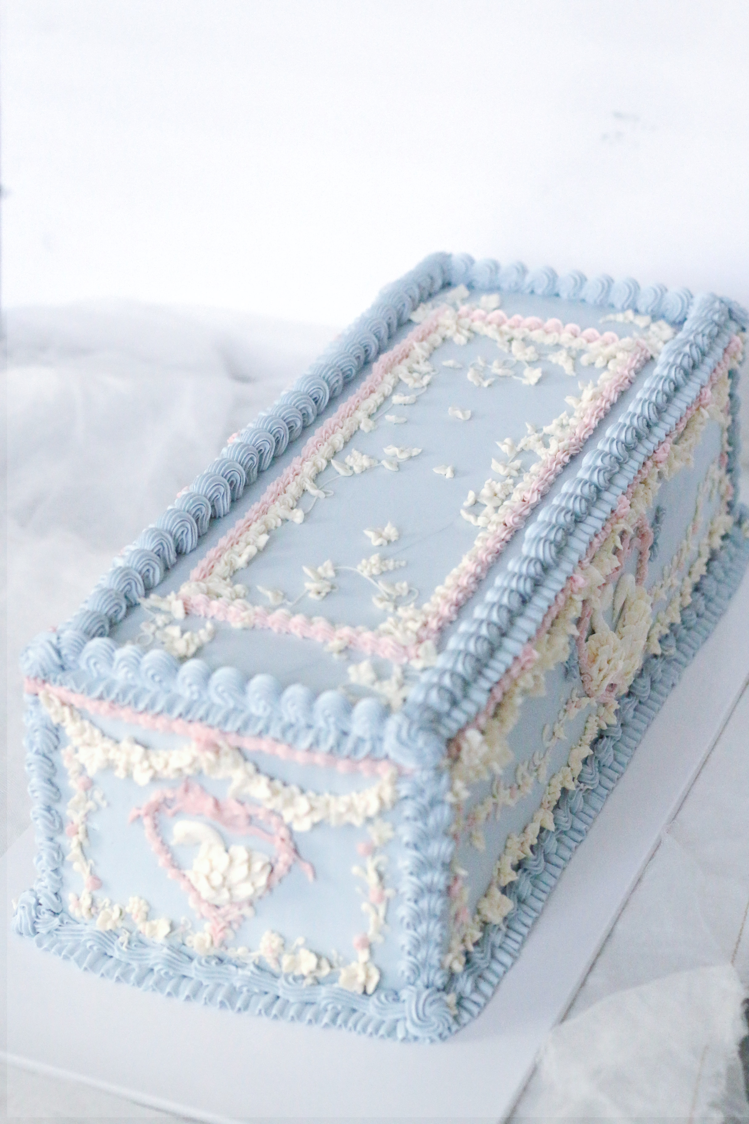 Swans CAke5.png