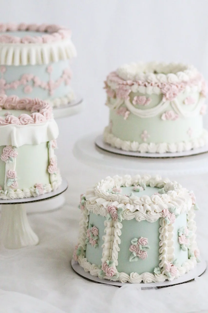 Ladurée-Inspired Mini Cakes: A Parisian Palette for an Elegant Celebration