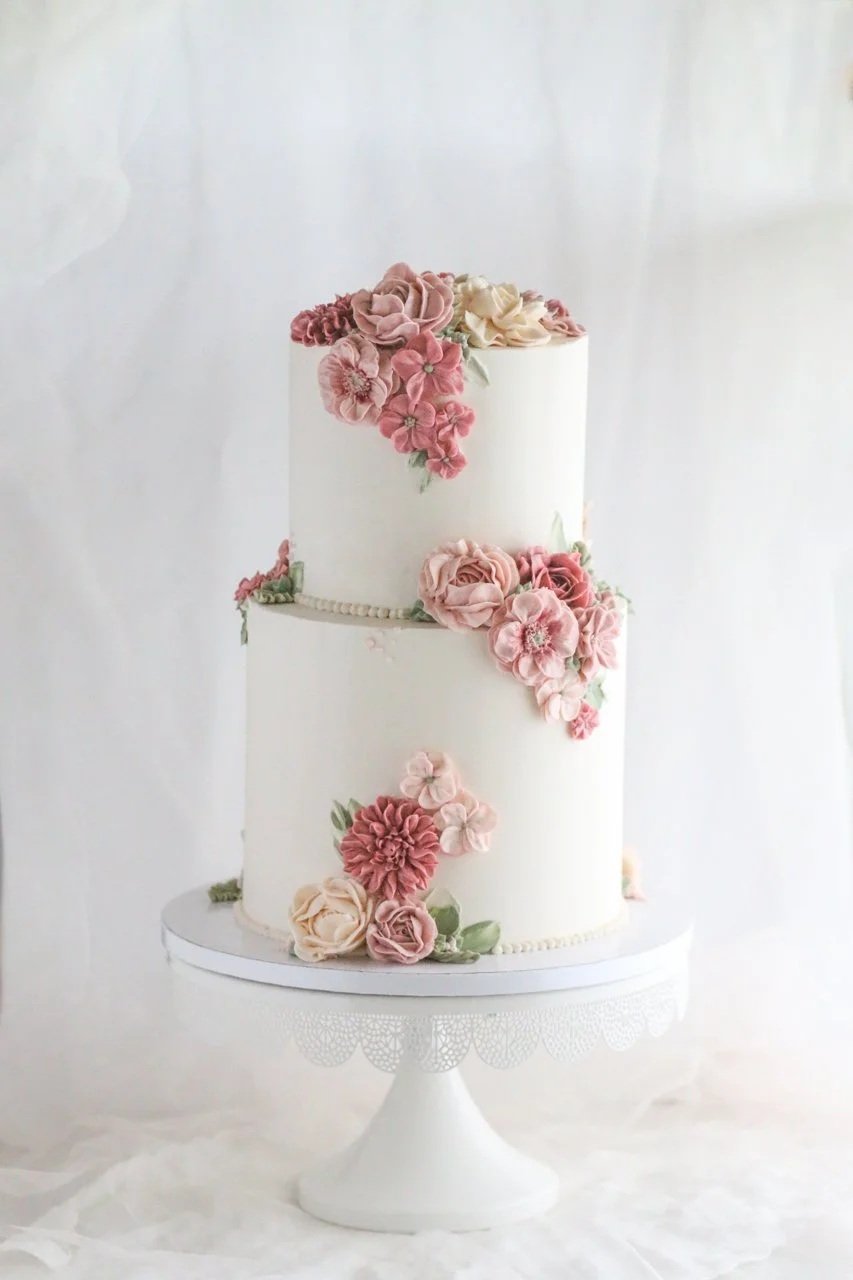 A Fall Floral Wedding Cake with Hand-Piped Buttercream Flowers