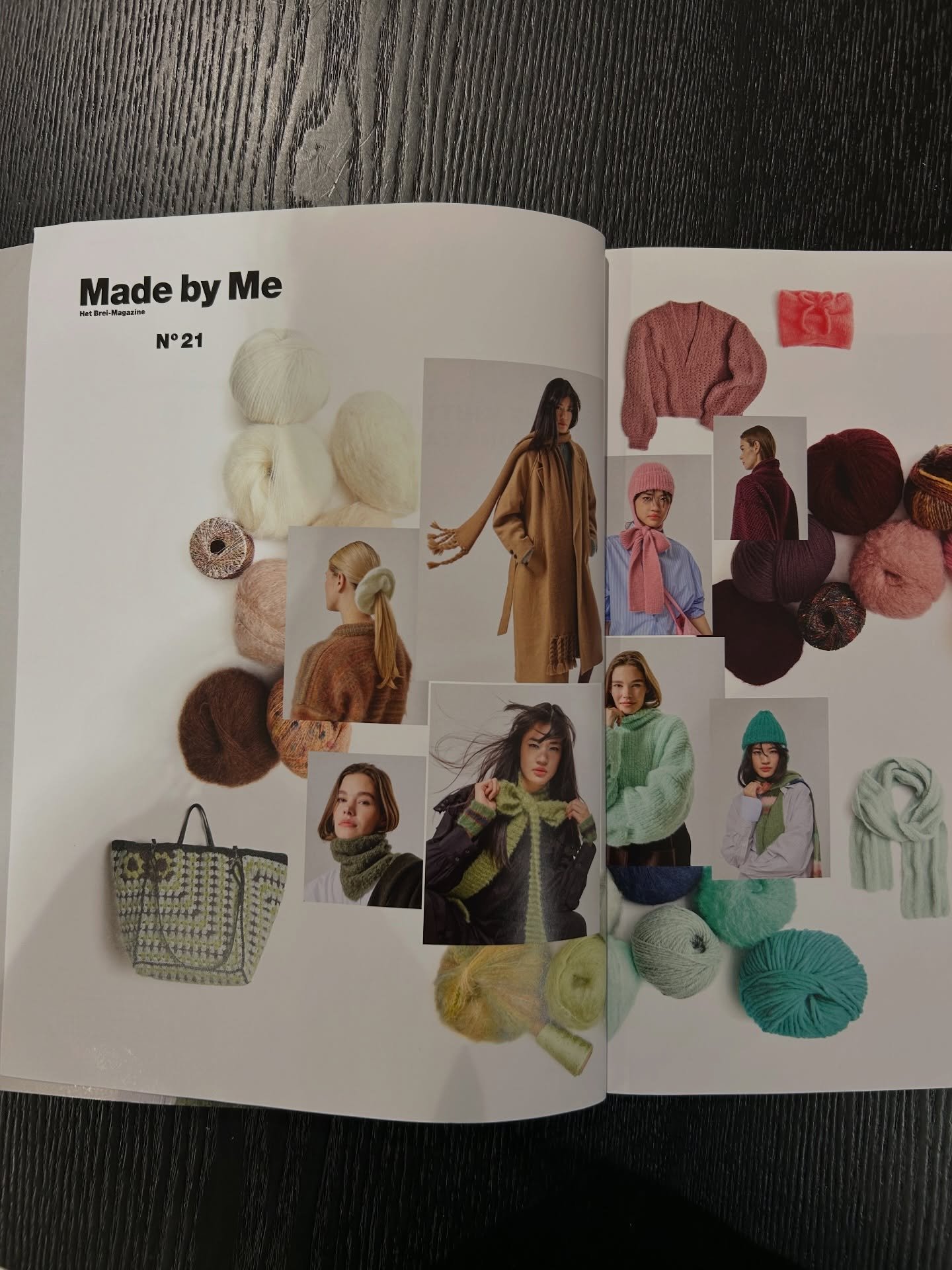 onze favorieten uit het wintermagazine van RICO. Zo een prachtige combinatie van kleuren, vormen &amp; texturen. Heerlijk!! 

Wat is jouw favoriet en welke wil je nog graag maken? 🤩

Het magazine komt op &euro;8 
De garens kan je terugvinden op gaar