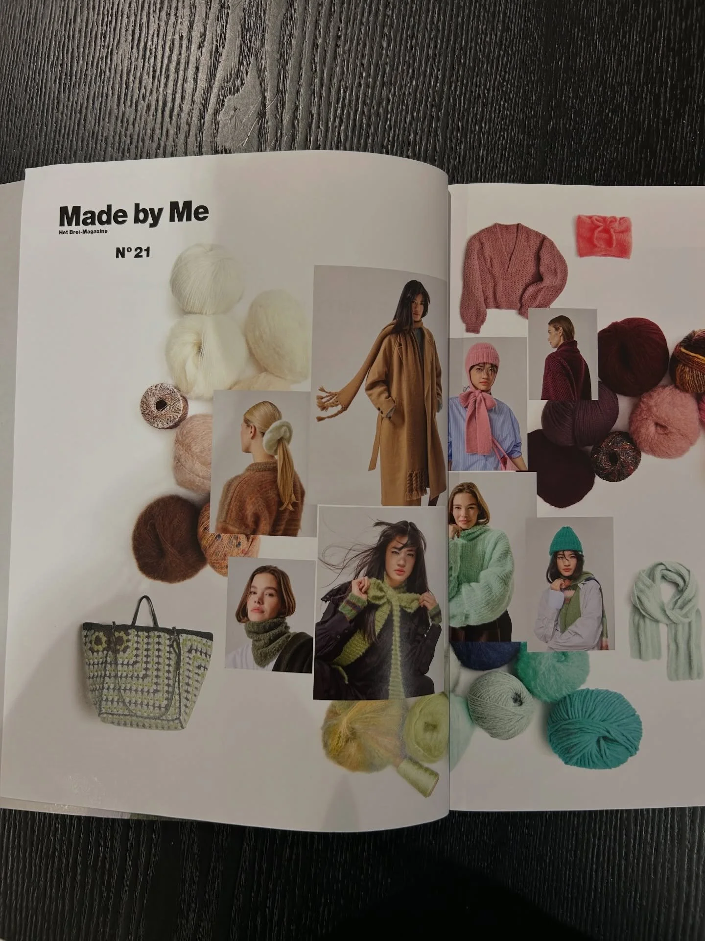 onze favorieten uit het wintermagazine van RICO. Zo een prachtige combinatie van kleuren, vormen &amp; texturen. Heerlijk!! 

Wat is jouw favoriet en welke wil je nog graag maken? 🤩

Het magazine komt op &euro;8 
De garens kan je terugvinden op gaar