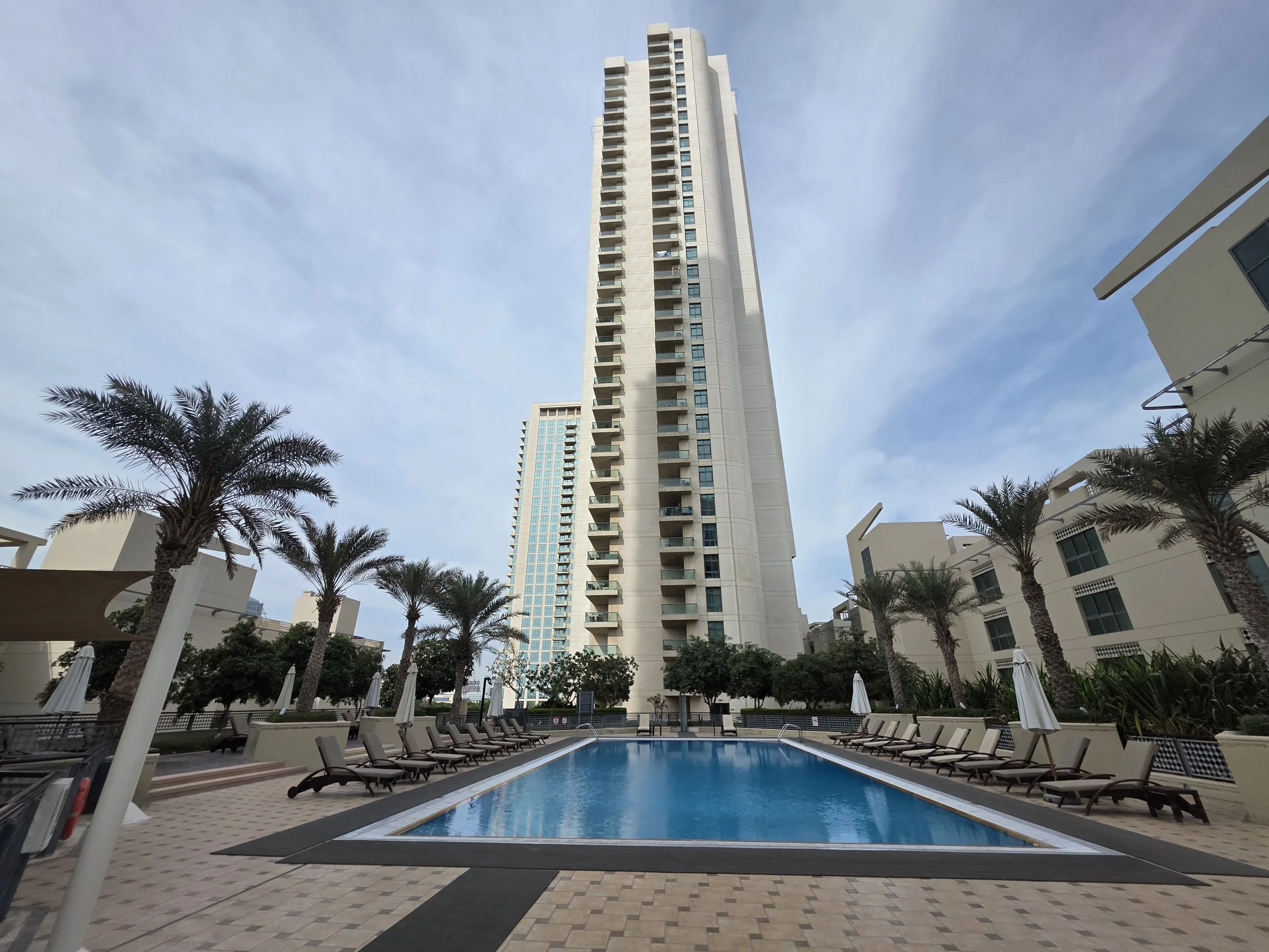 Links East with pool.jpg