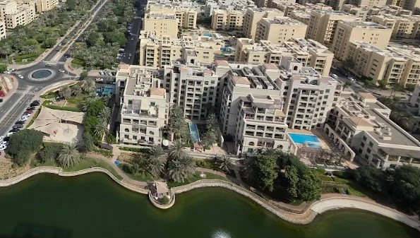 Turia - aerial photo.jpg
