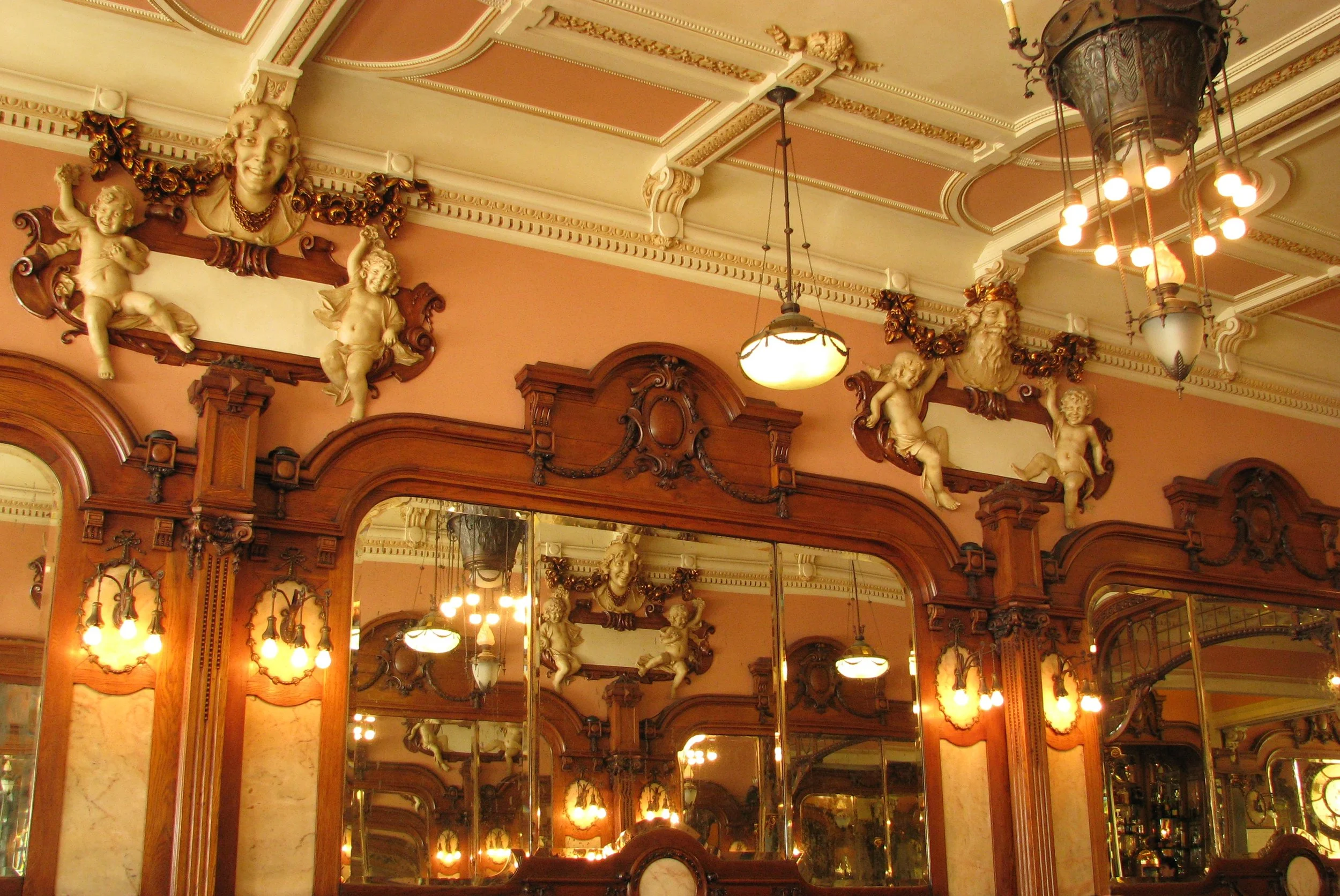 Porto_-_café_Majestic_(7).jpg