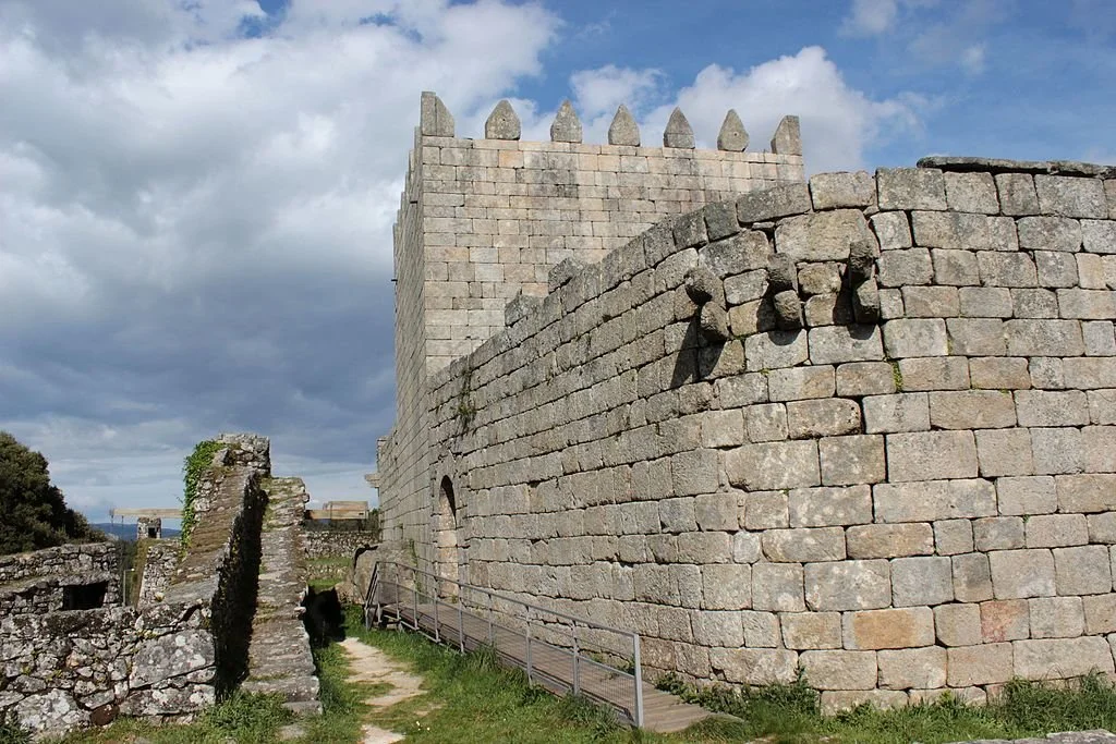 Lindoso_-_panoramio_(8).jpg