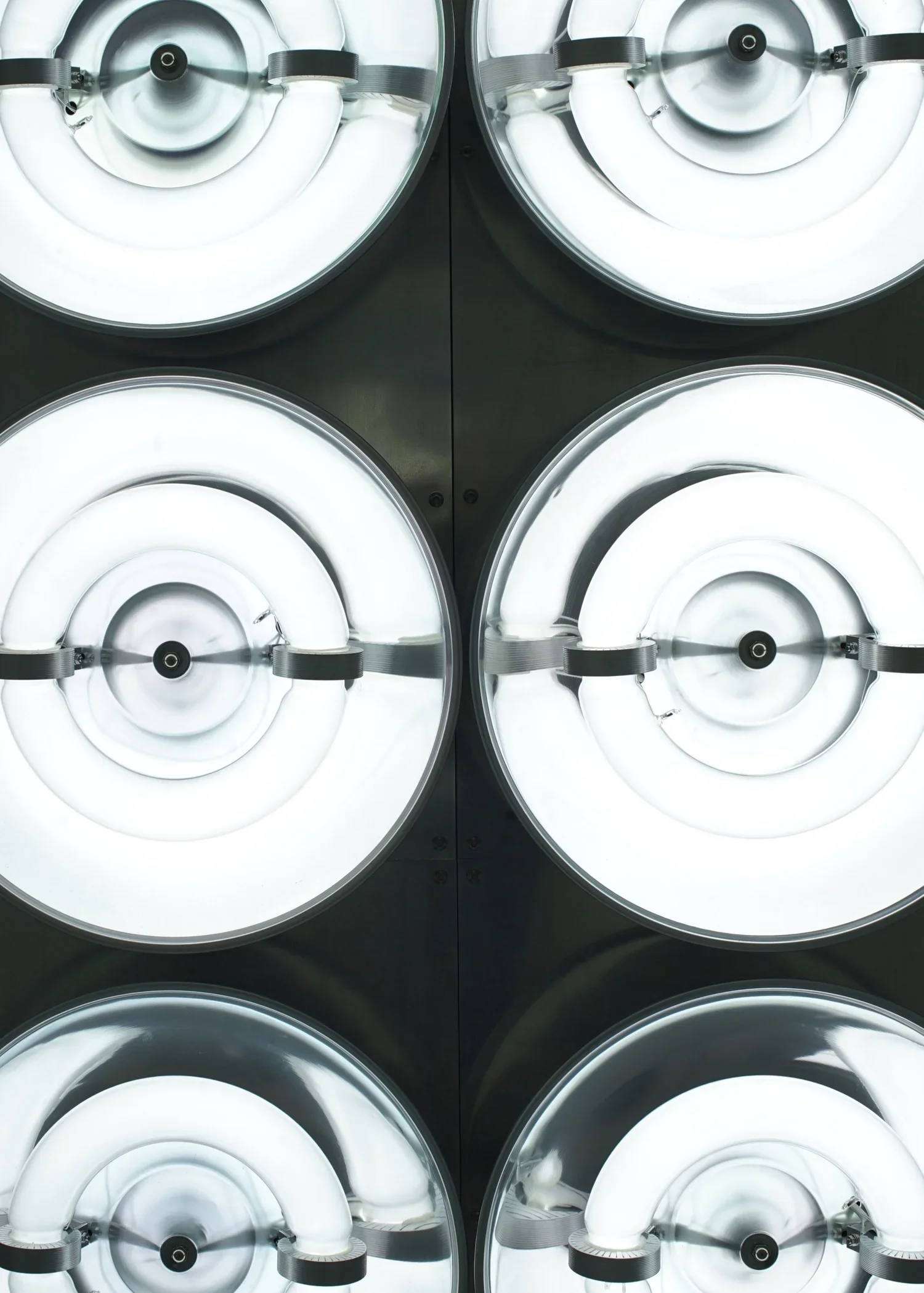 SAFE HOUSE #3《安全屋 #3》   AUDIOVISUAL INSTALLATION ALUMINUM PLATE, ALUMINUM PROFILE, BIRCH BOARD, SPEAKERS, POWER AMPLIFIER, FREQUENCY DIVIDER, LF ELECTRODELESS LAMP, WIRE, SCREW, FLASH DISK, 5-CHANNEL SOUND  灯光声音装置 铝板,铝型材,桦木板,喇叭,功放,分频器,低频无极灯,线材, 螺丝,