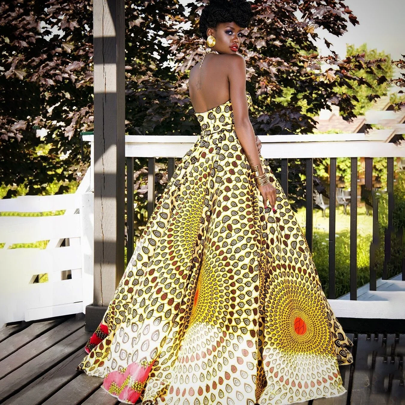 The only time you should look back is to see how far you’ve come โจ…
๐: @zeena.kay
๐ธ: @ghanadaworks
๐๐พ‍โ๏ธ: @sandyw003
๐: @marthakmakeupโจ
#torontofashion #720Collection #africandesigner #african