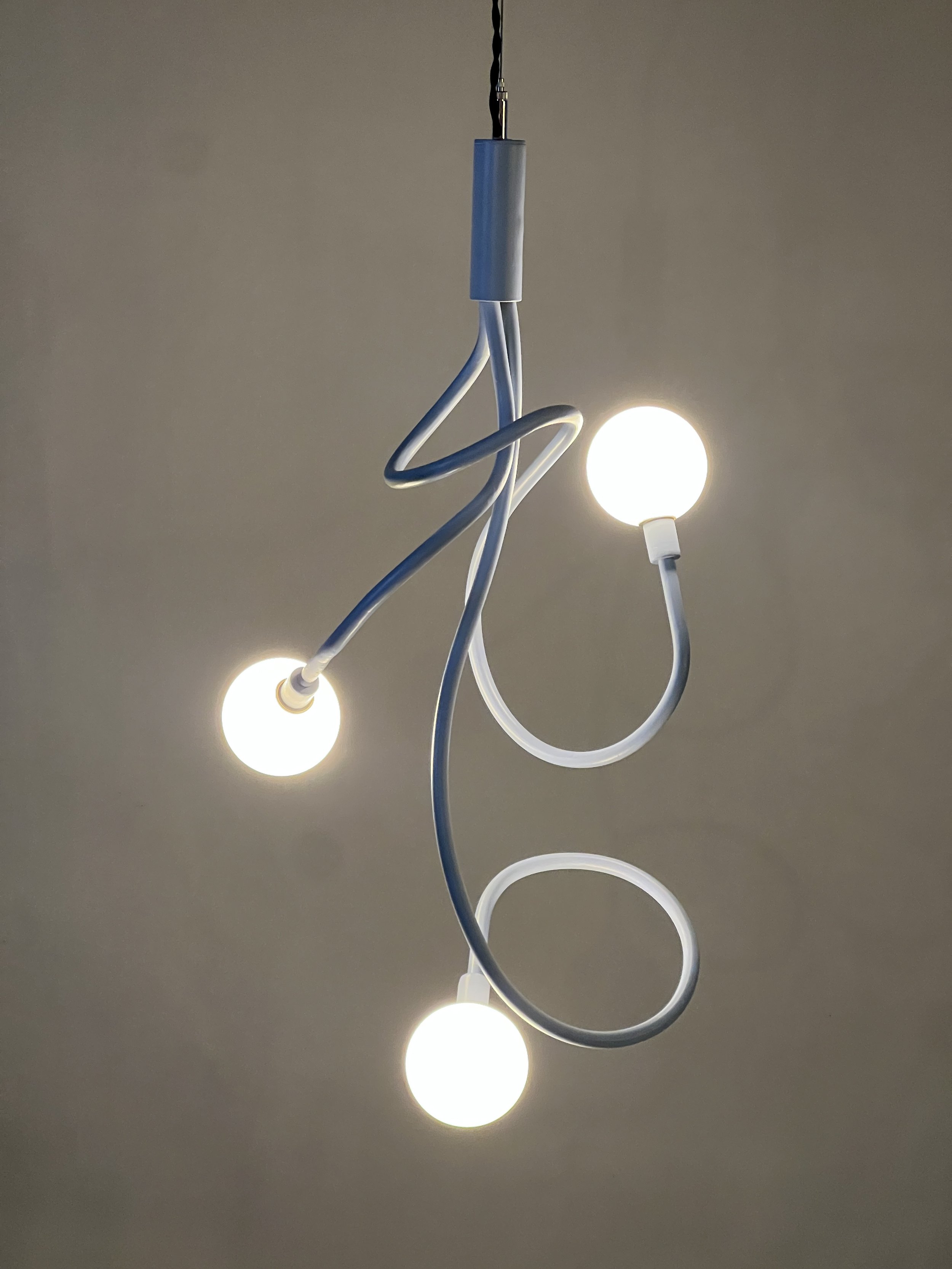 Sketchy Jr - light blue with glass globes