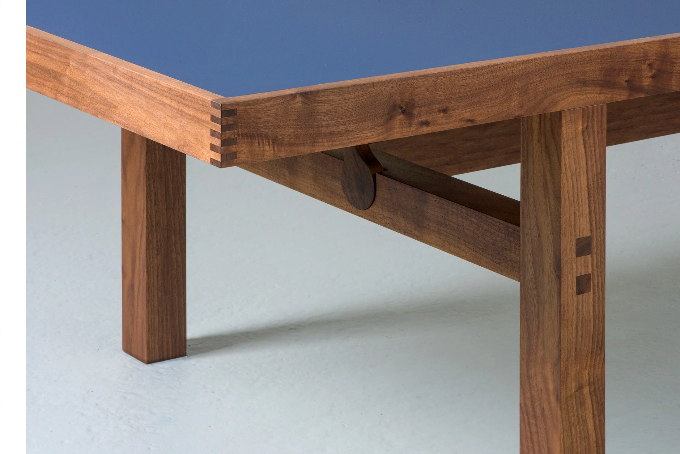 10tables_home_wiffwaff_2019_05.jpg