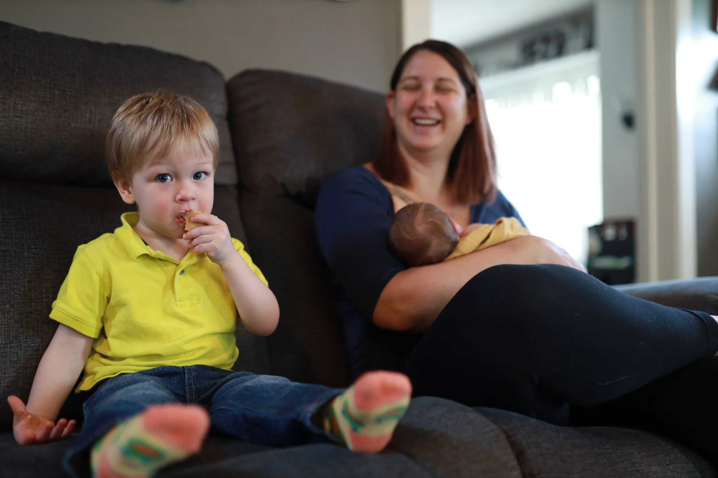 St Joseph Missouri Newborn Photographer Compares: Lifestyle vs. Posed Newborn Photos