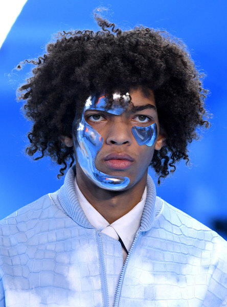 LV 2020: Face Adornments — XR Goes Pop