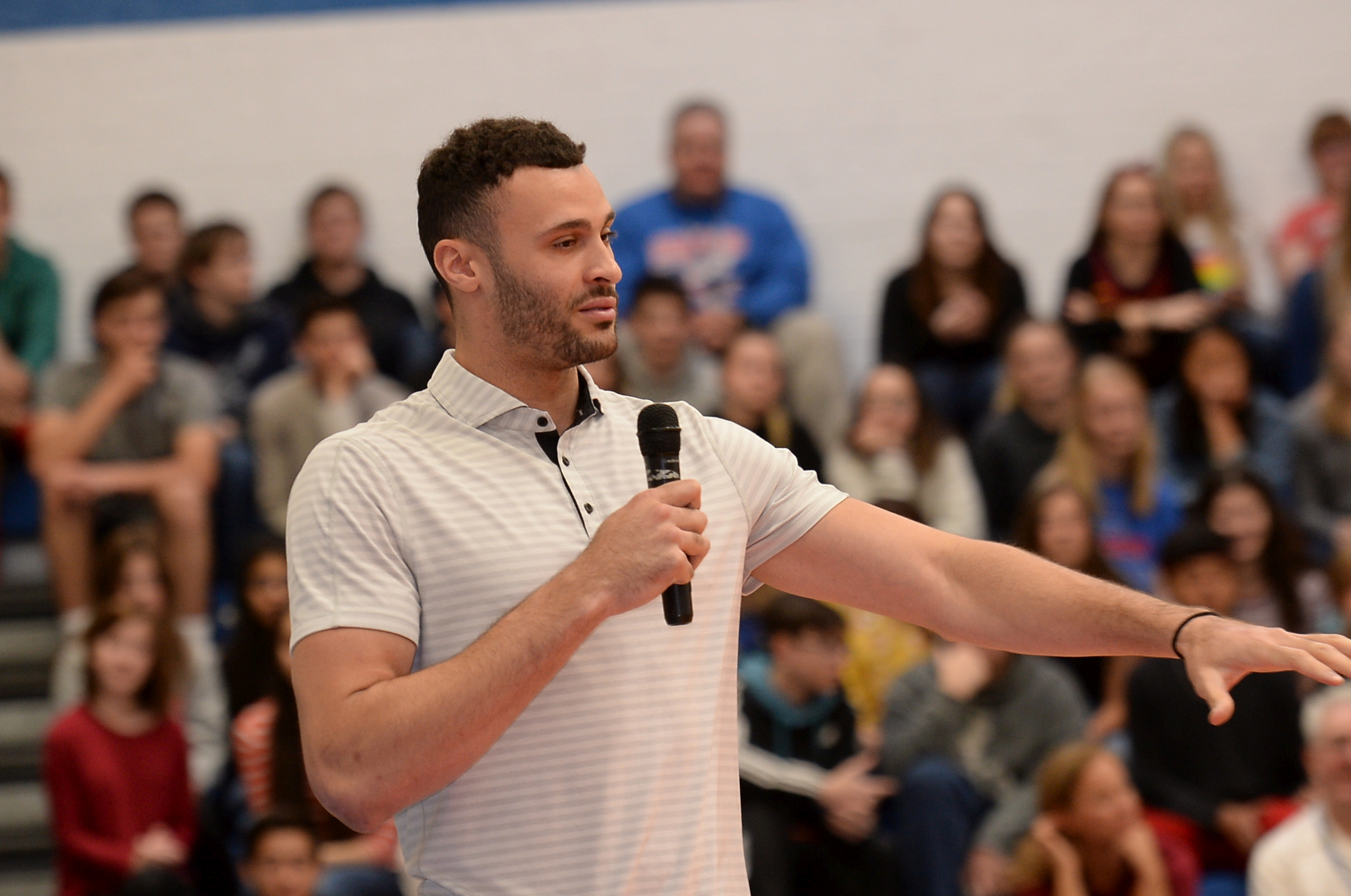 Larry Nance Jr. talking to students at the Hall of Fame induction.