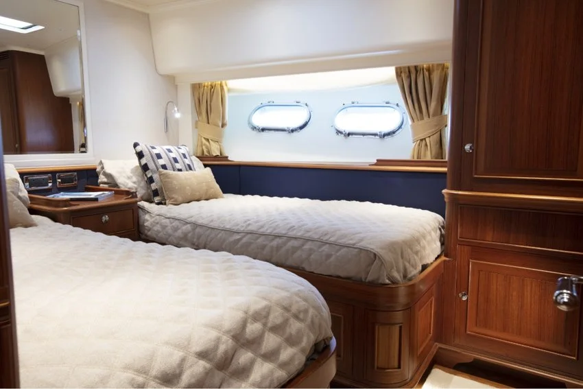 HUNT YACHTS 76 FB Innes-McGowan-_42A4272.jpg