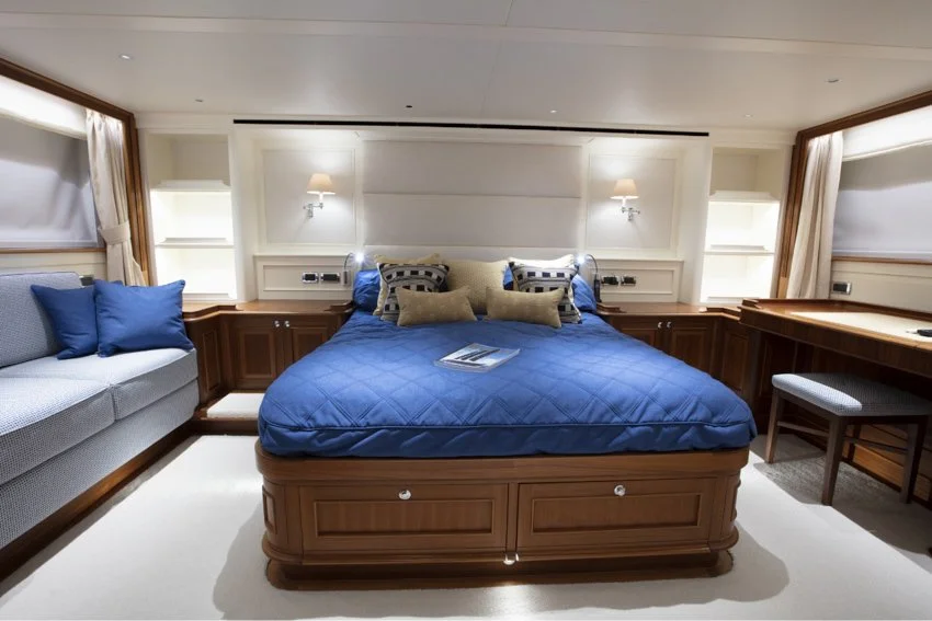HUNT YACHTS 76 FB Innes-McGowan-_42A4369.jpg