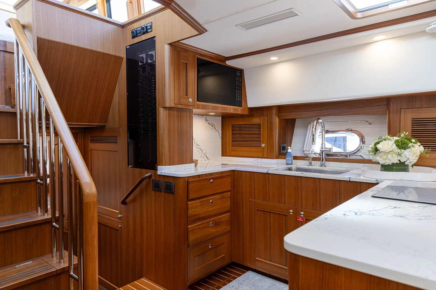 galley2.jpg