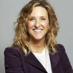 <b>Stephanie Balch</b><br>Member