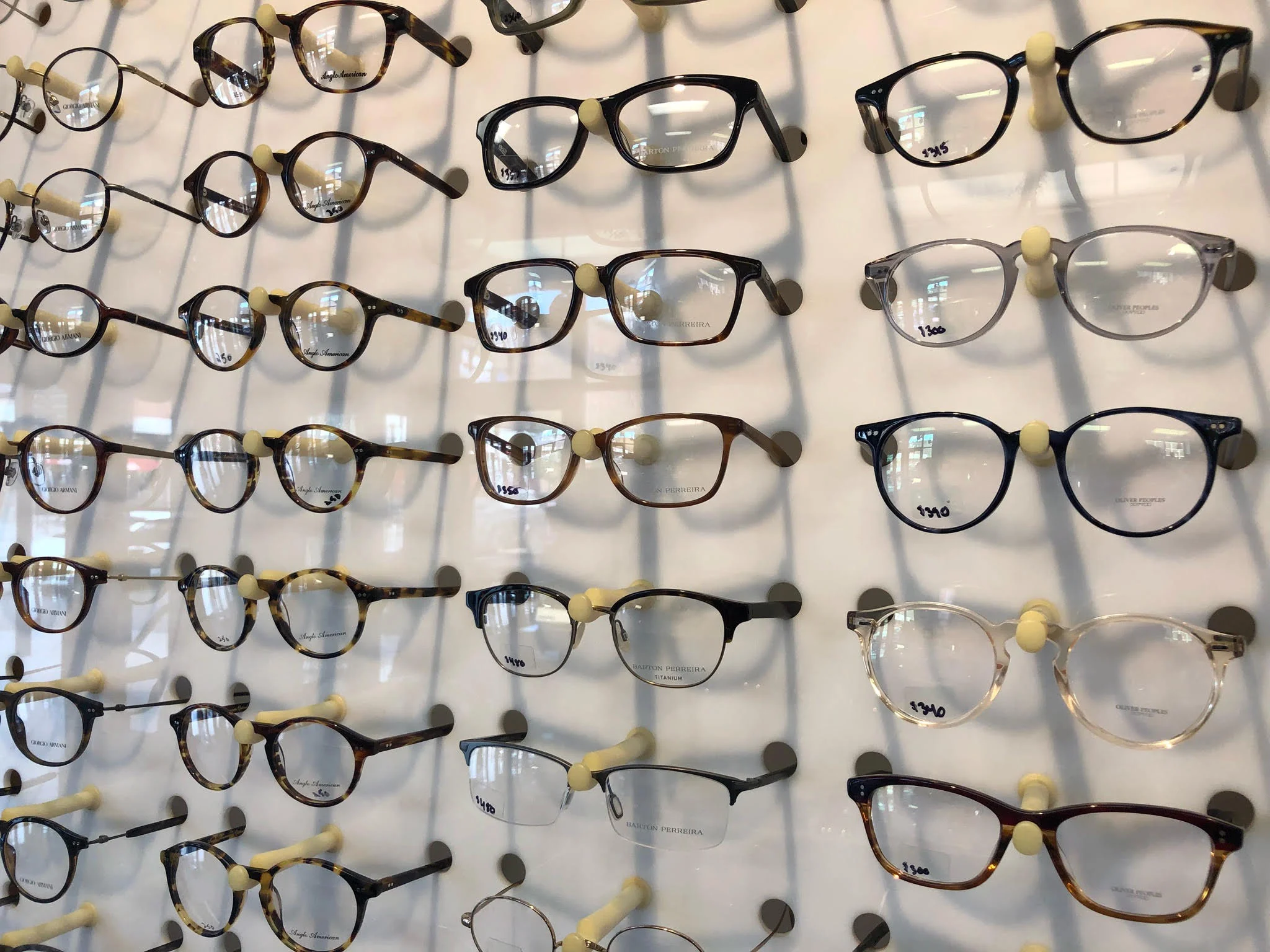 glasses_rack.jpg