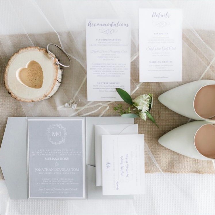 BUDGETING FOR YOUR WEDDING INVITATIONS 💌 You&rsquo;ll want to read this ⬇️

Often times when working with couples, I get the comment &ldquo;wow, I did not realize invitations cost so much&rdquo; or &ldquo;I don&rsquo;t think custom is in my budget, 