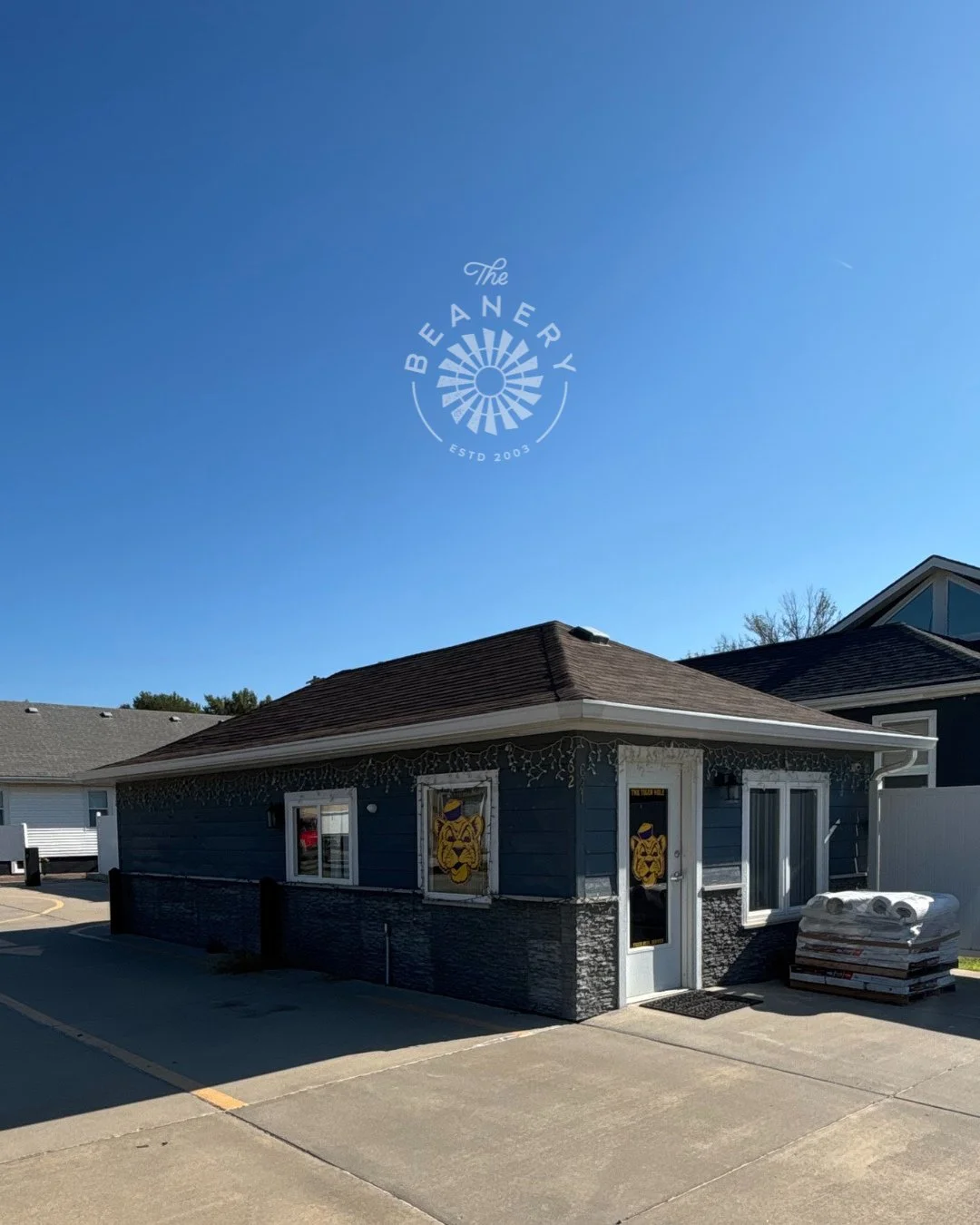 BIG NEWS! Our new Tekamah location is HIRING!⁠
⁠
We are looking to hire a manager to lead our new Tekamah team!! COME GROW WITH US!⁠
⁠
Head over to our bio and fill out an application!⁠