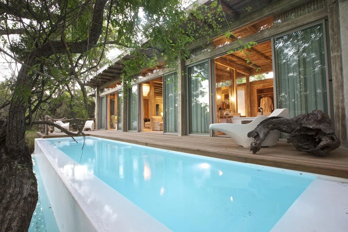 karula_superior_suite_lap_pool.jpg
