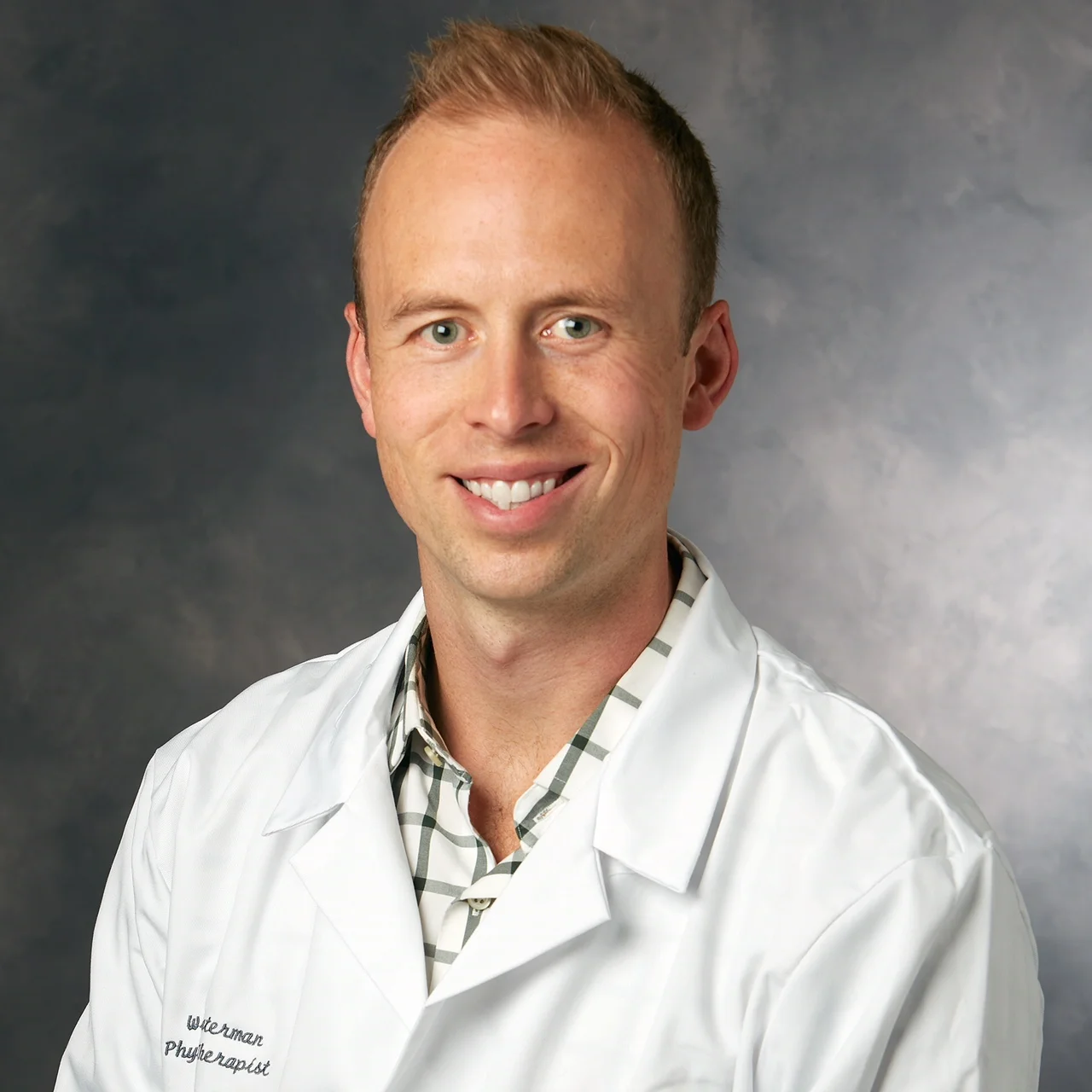 Stanford Headshot.jpeg