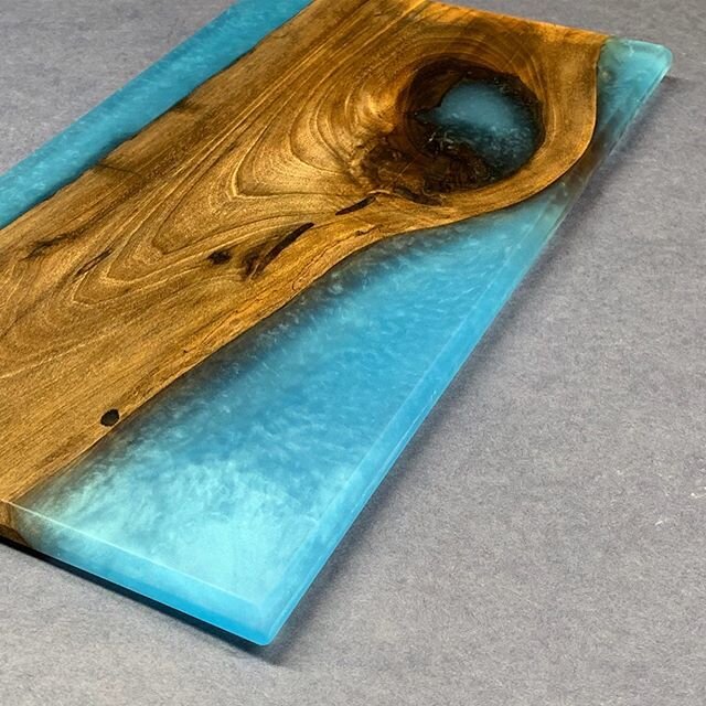 New resin serving boards are finished! Although this one will be a gift, I will have others for sale.